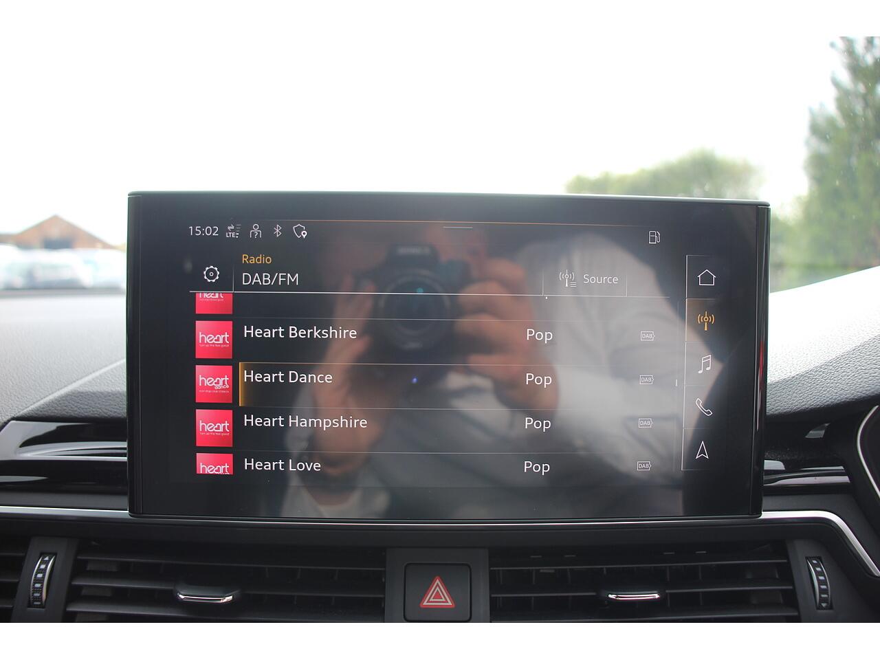 Audi A4 view 23