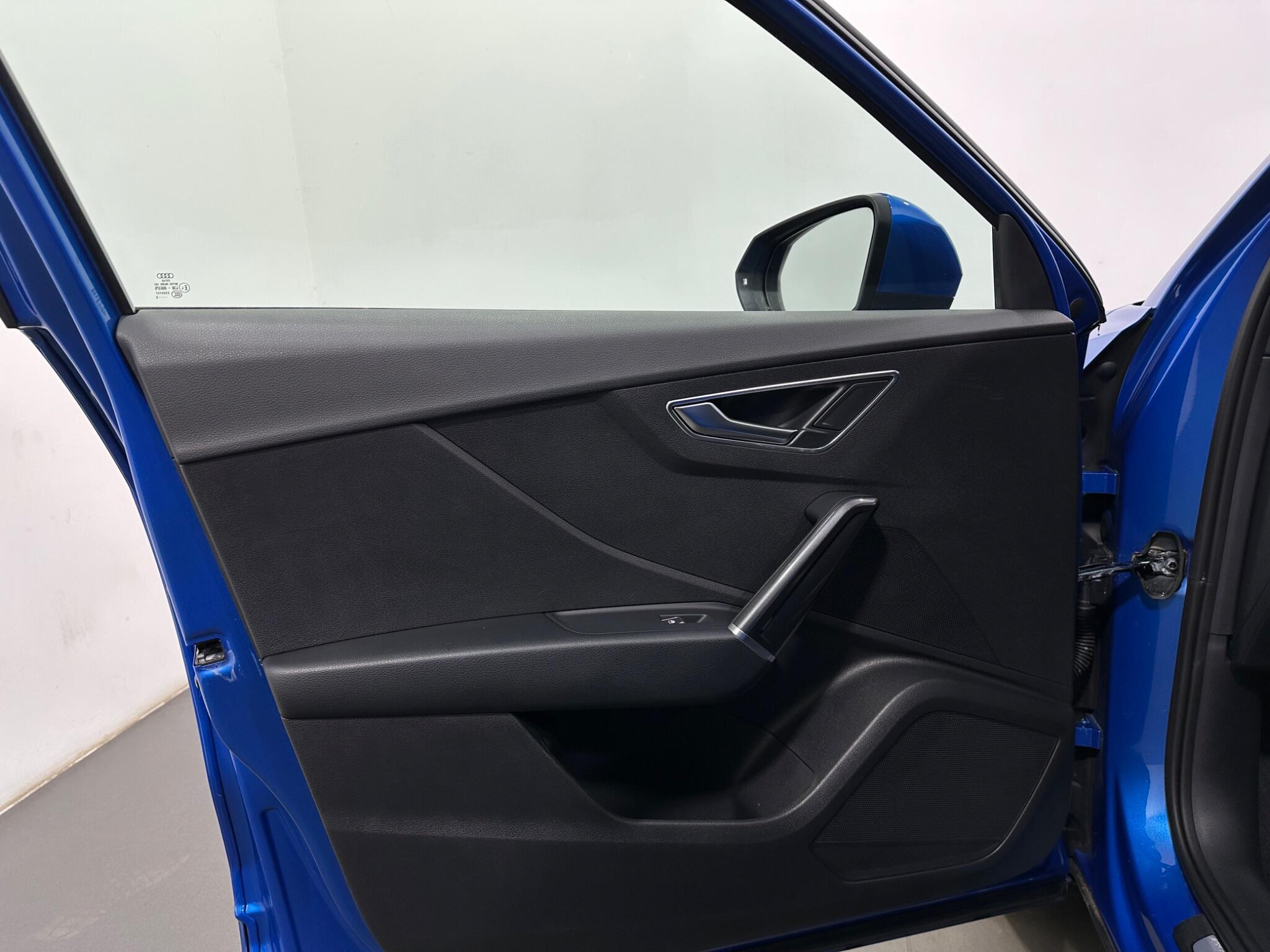 Audi Q2 view 37