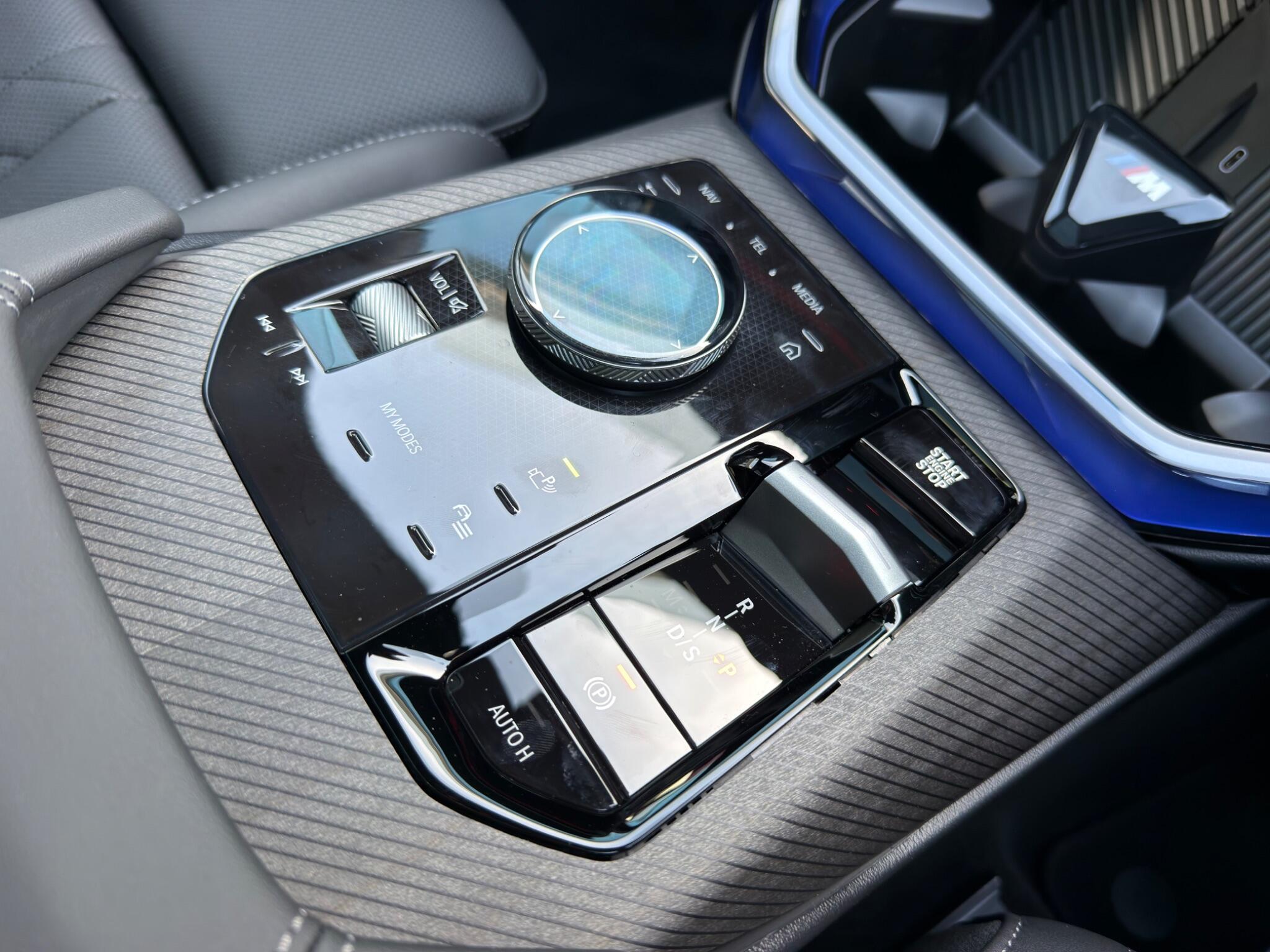 BMW X3 view 12