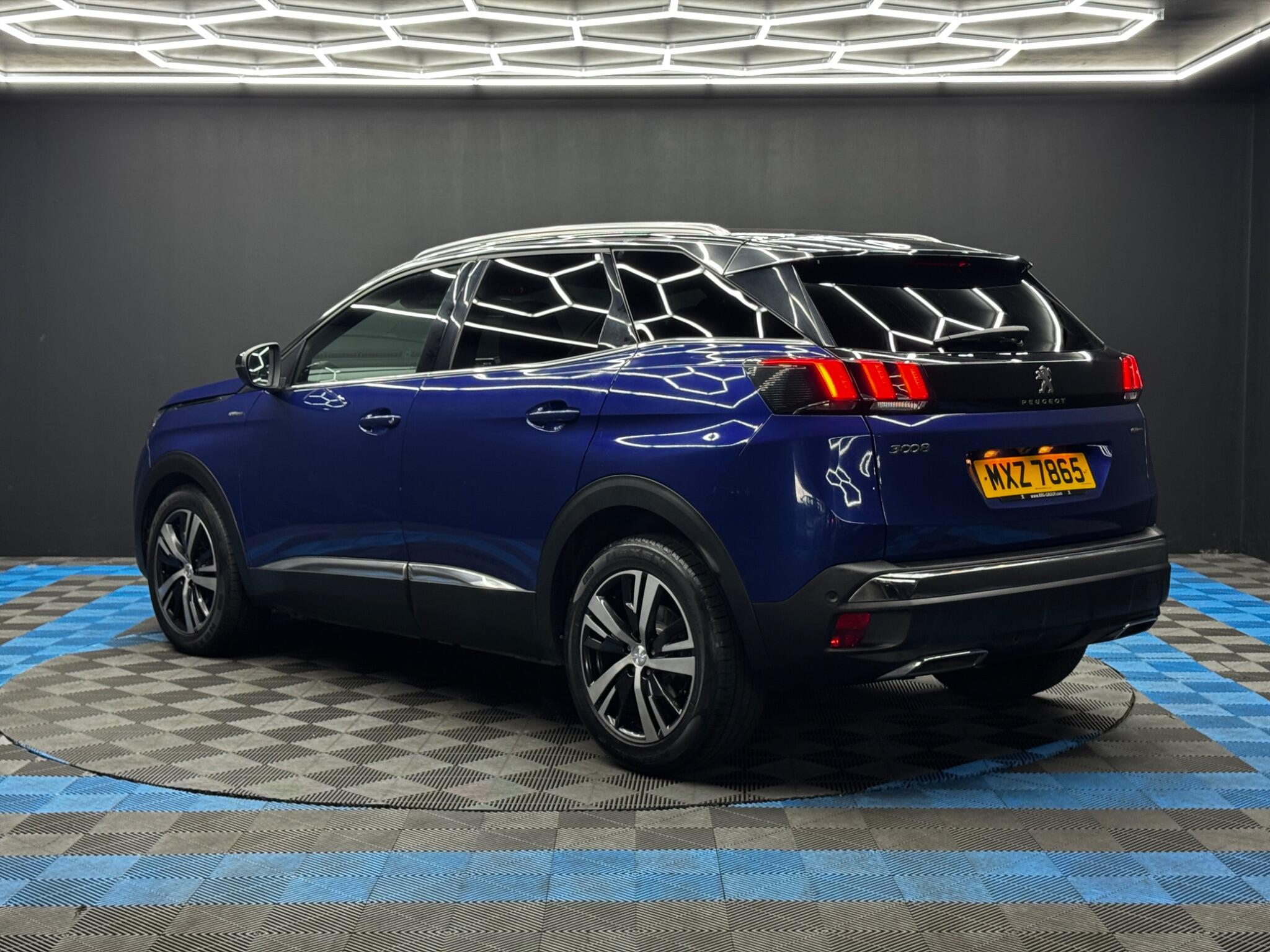 Peugeot 3008 view 7
