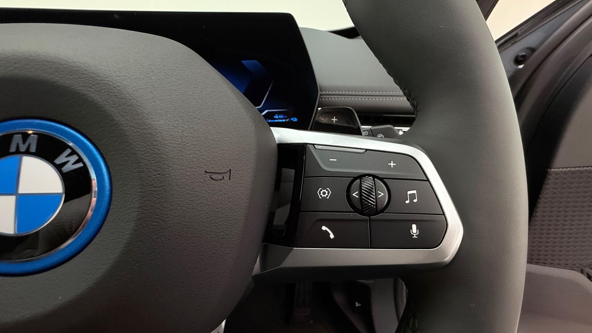 BMW X1 view 18