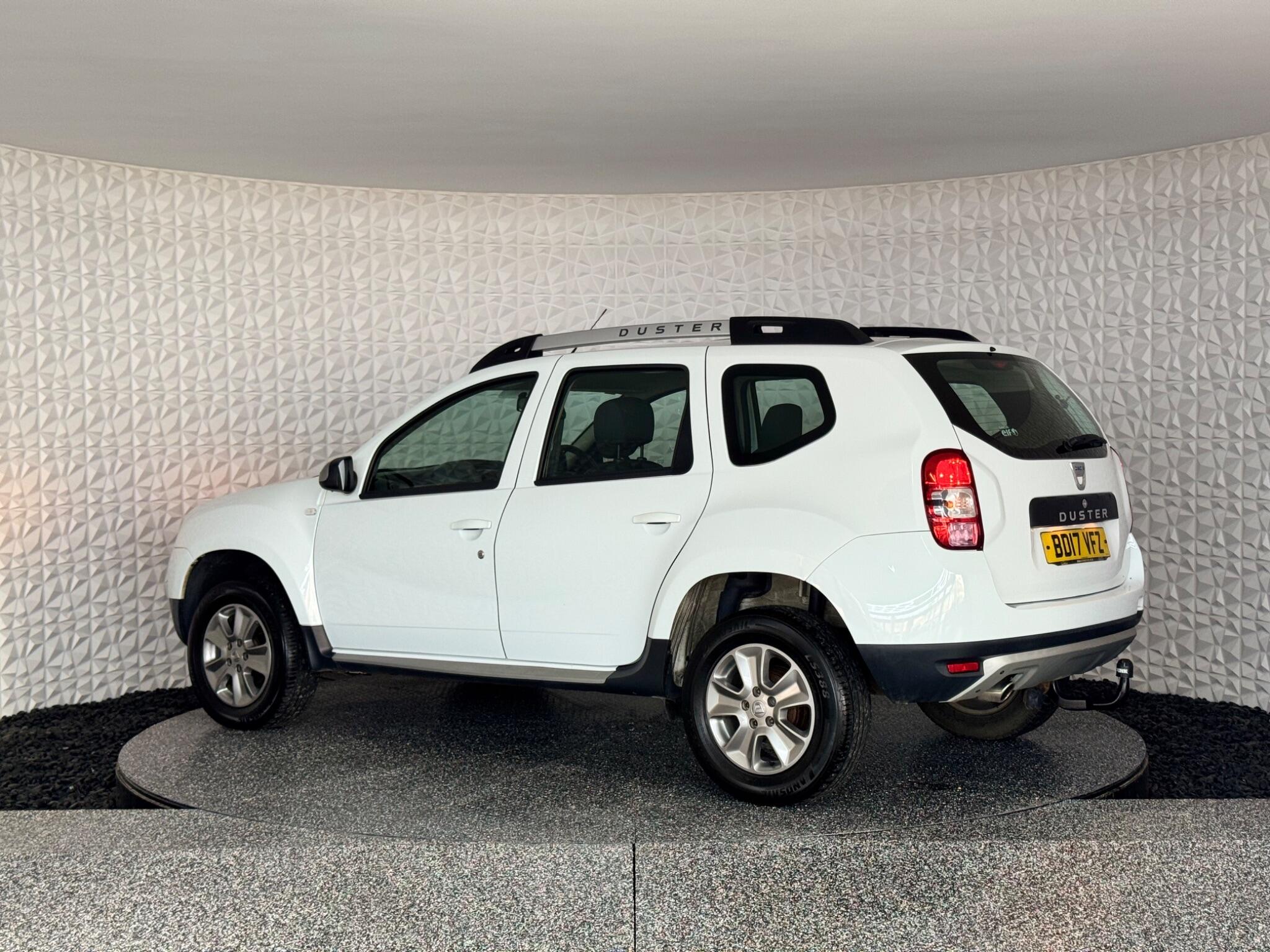 Dacia Duster view 20