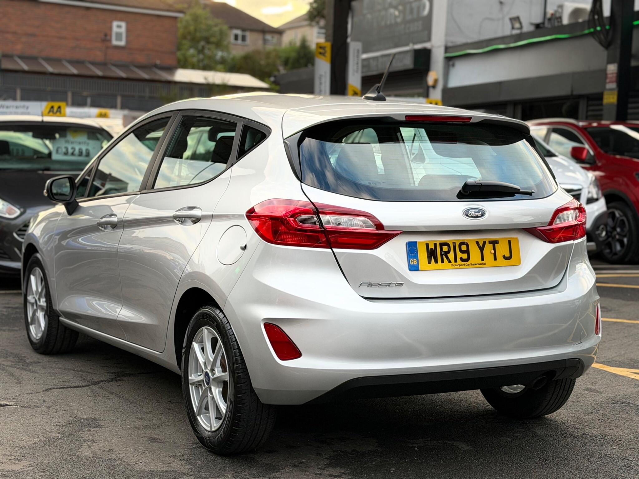 Ford Fiesta view 6