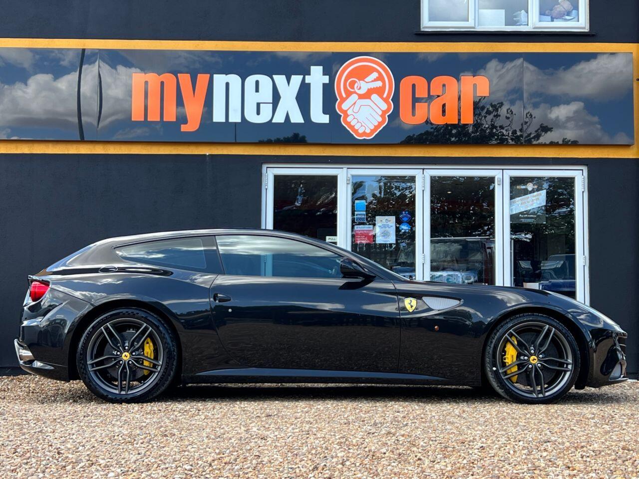 Ferrari FF view 4