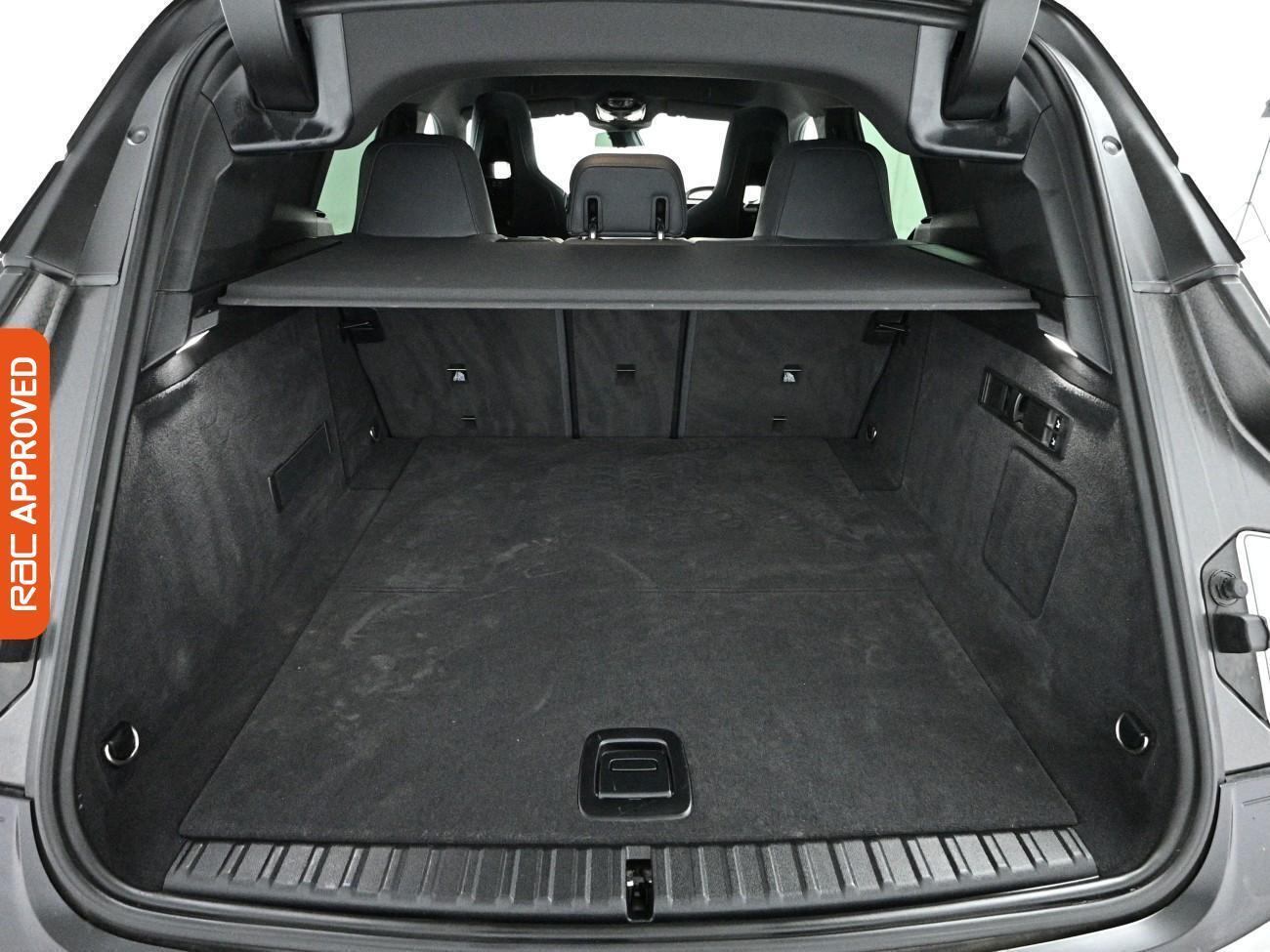 BMW Ix view 29
