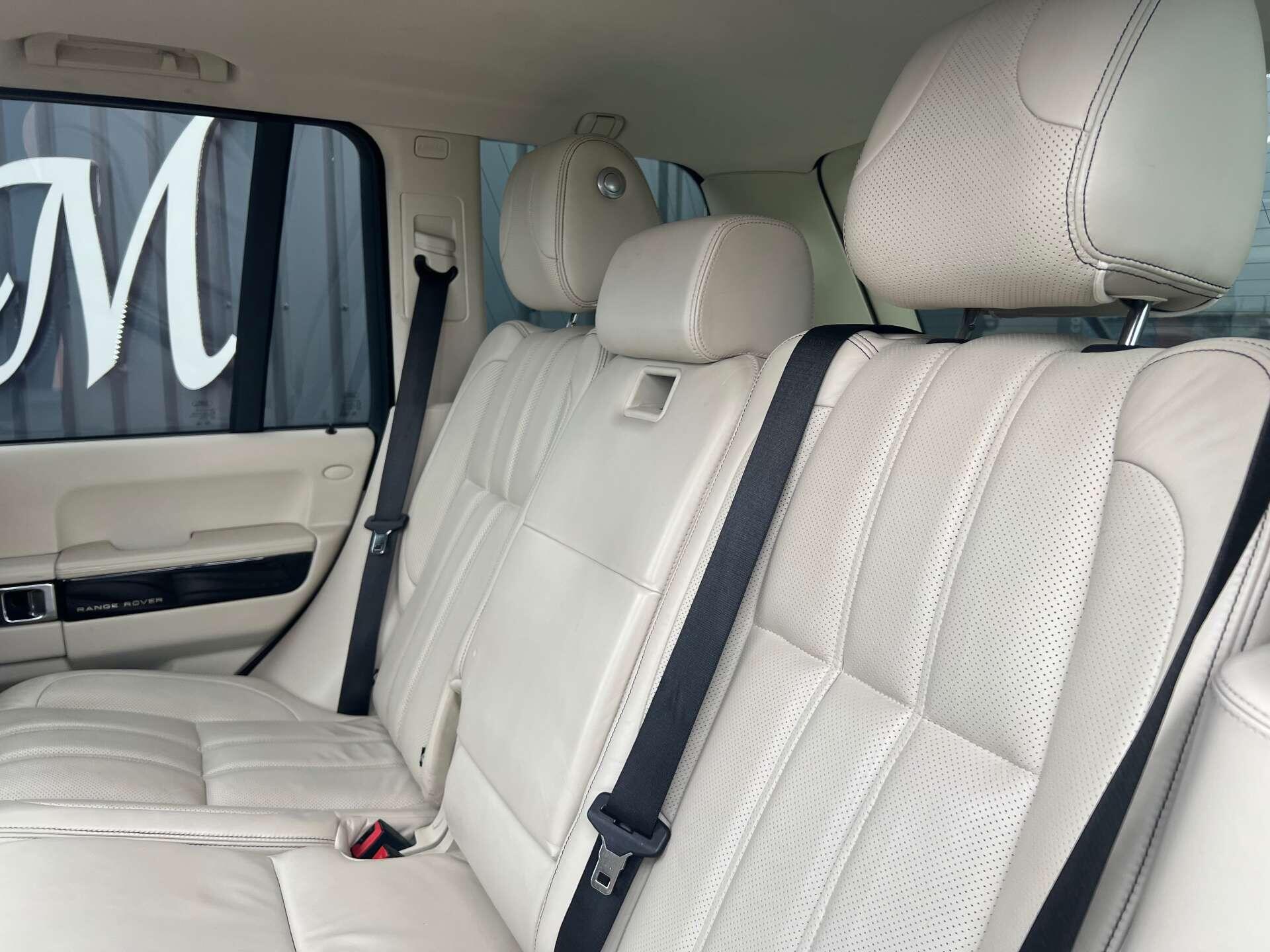 Land Rover Range Rover view 37