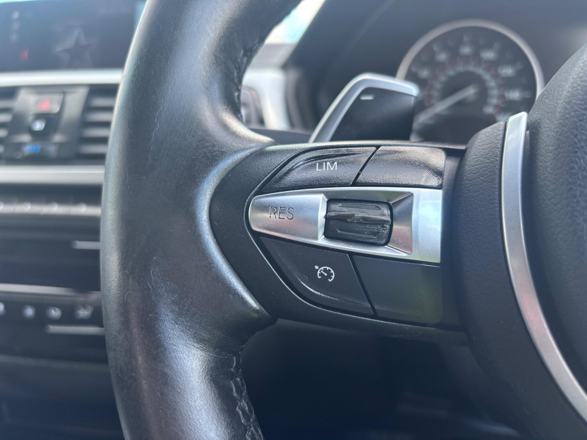 BMW 3 Series view 19