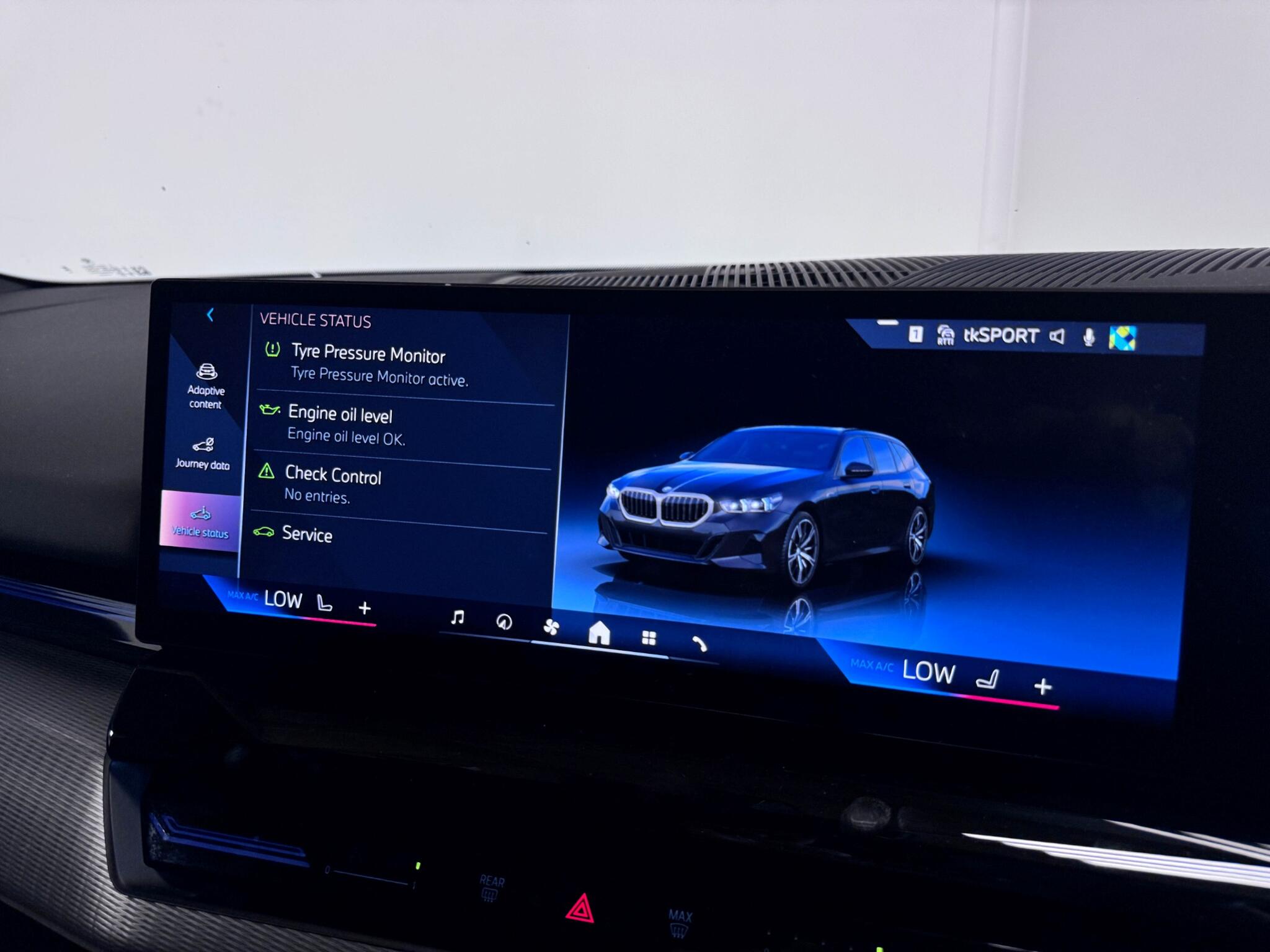 BMW 5 Series view 61