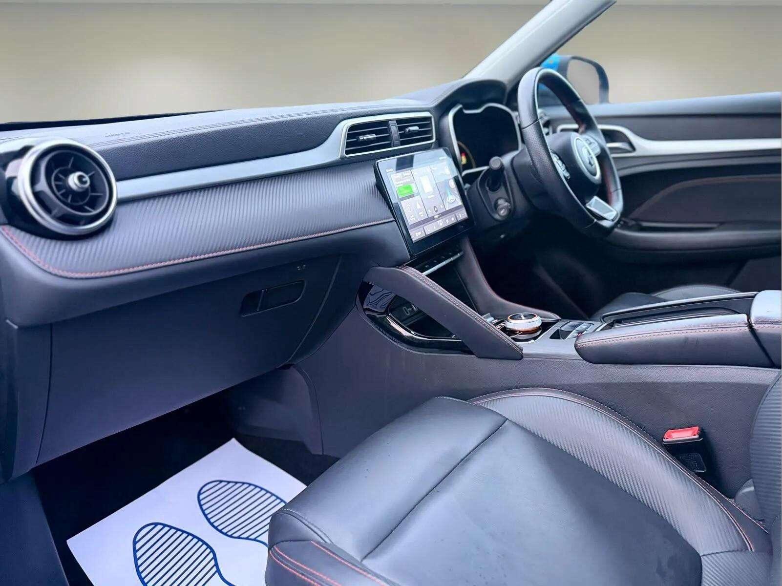 MG MG ZS view 29