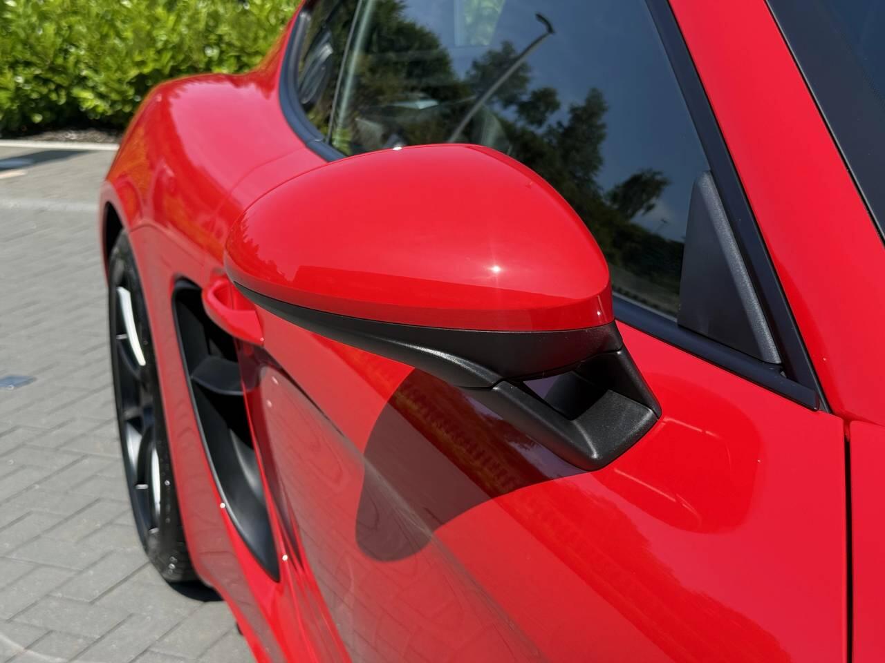 Porsche Cayman view 41