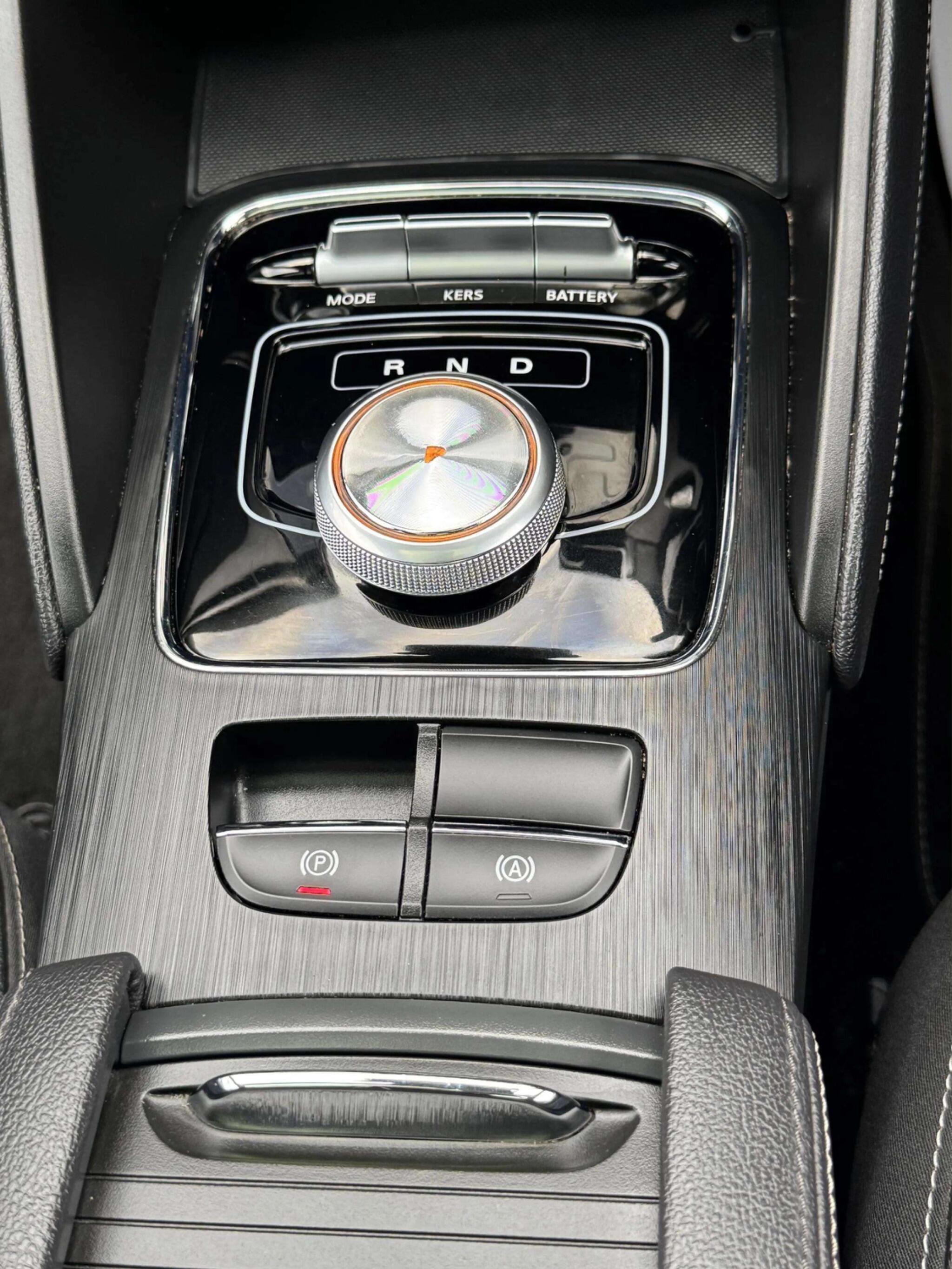 MG ZS view 45