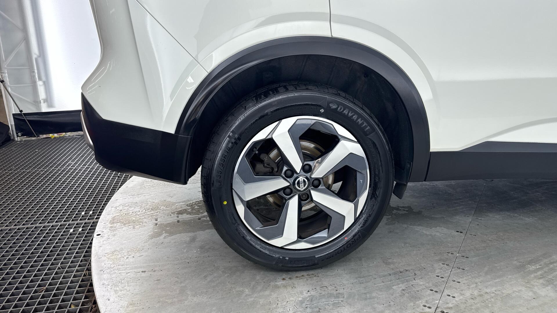 Nissan Qashqai view 19