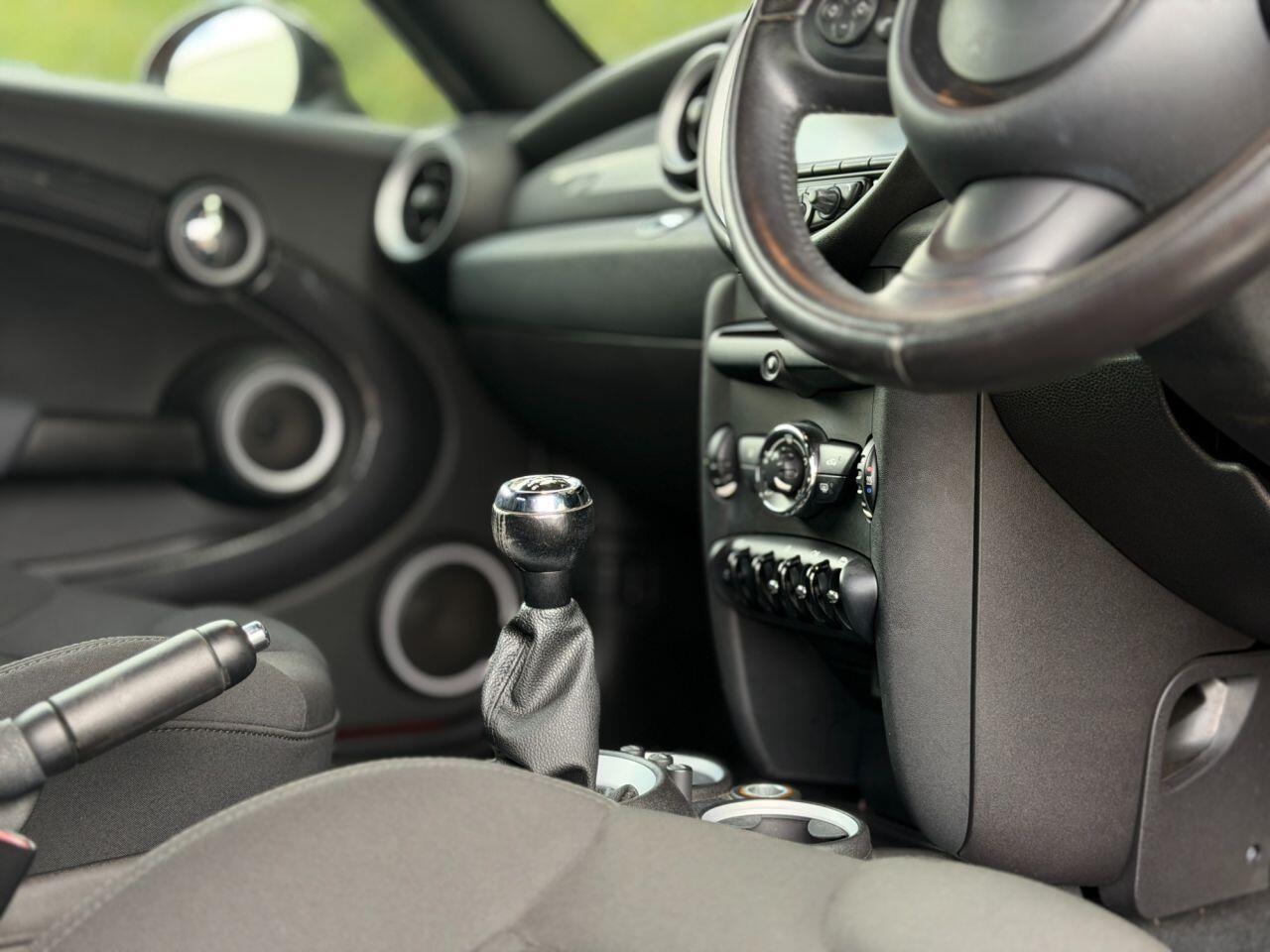 Mini Cooper view 79