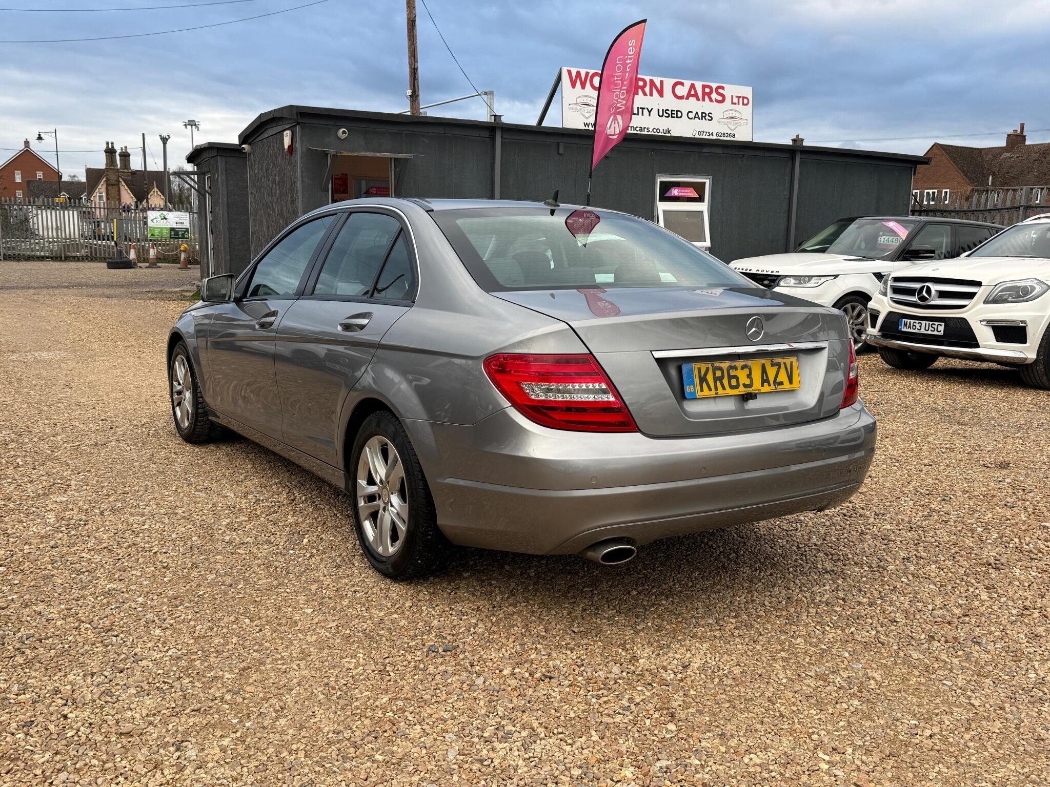 Mercedes-Benz C Class view 13