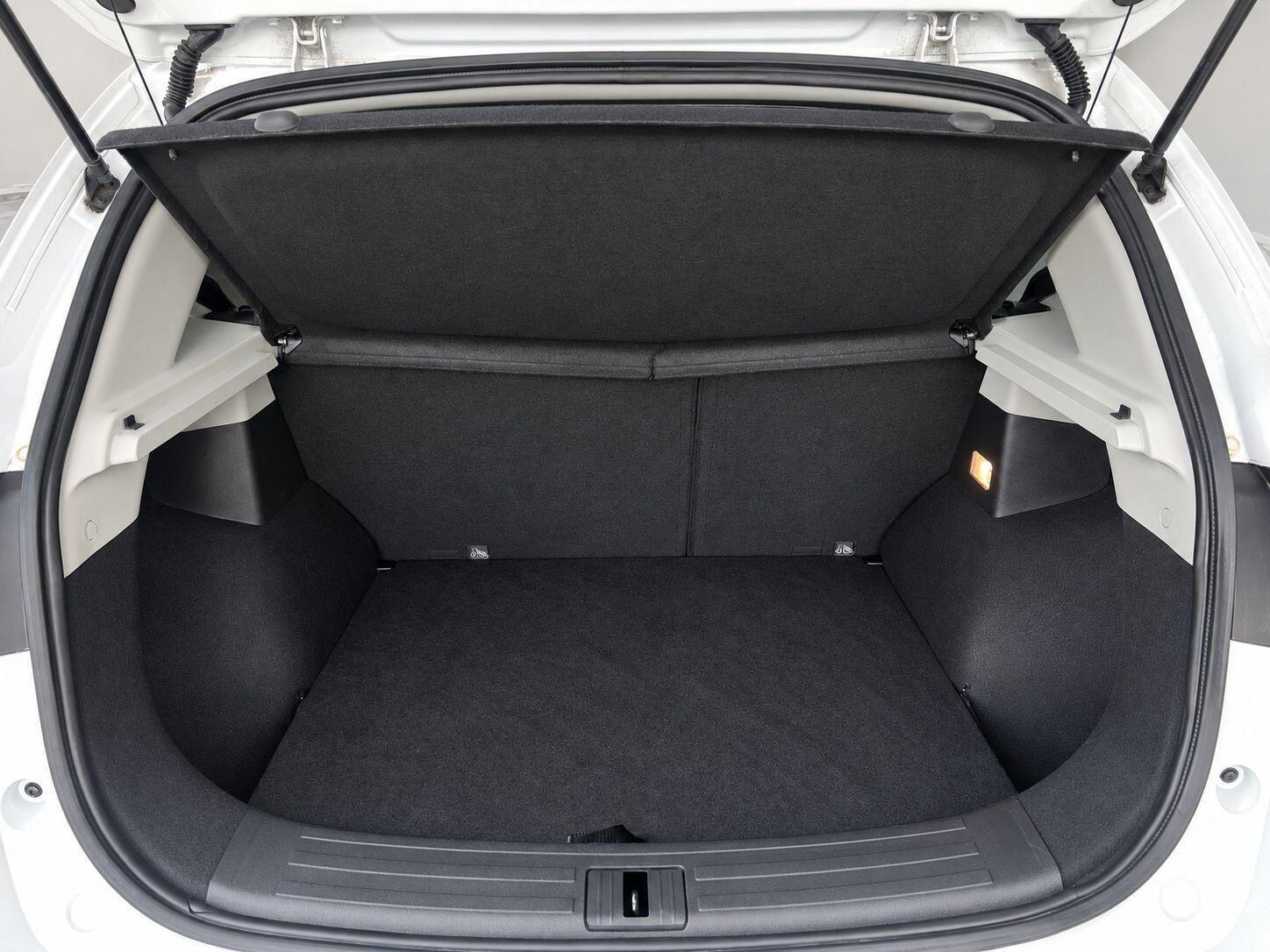 MG MG ZS view 37