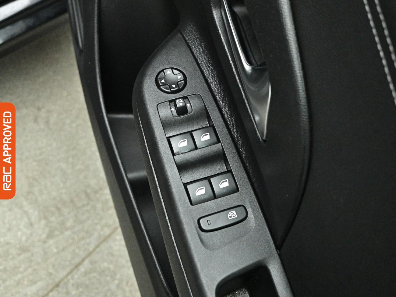 Vauxhall Corsa Electric view 24