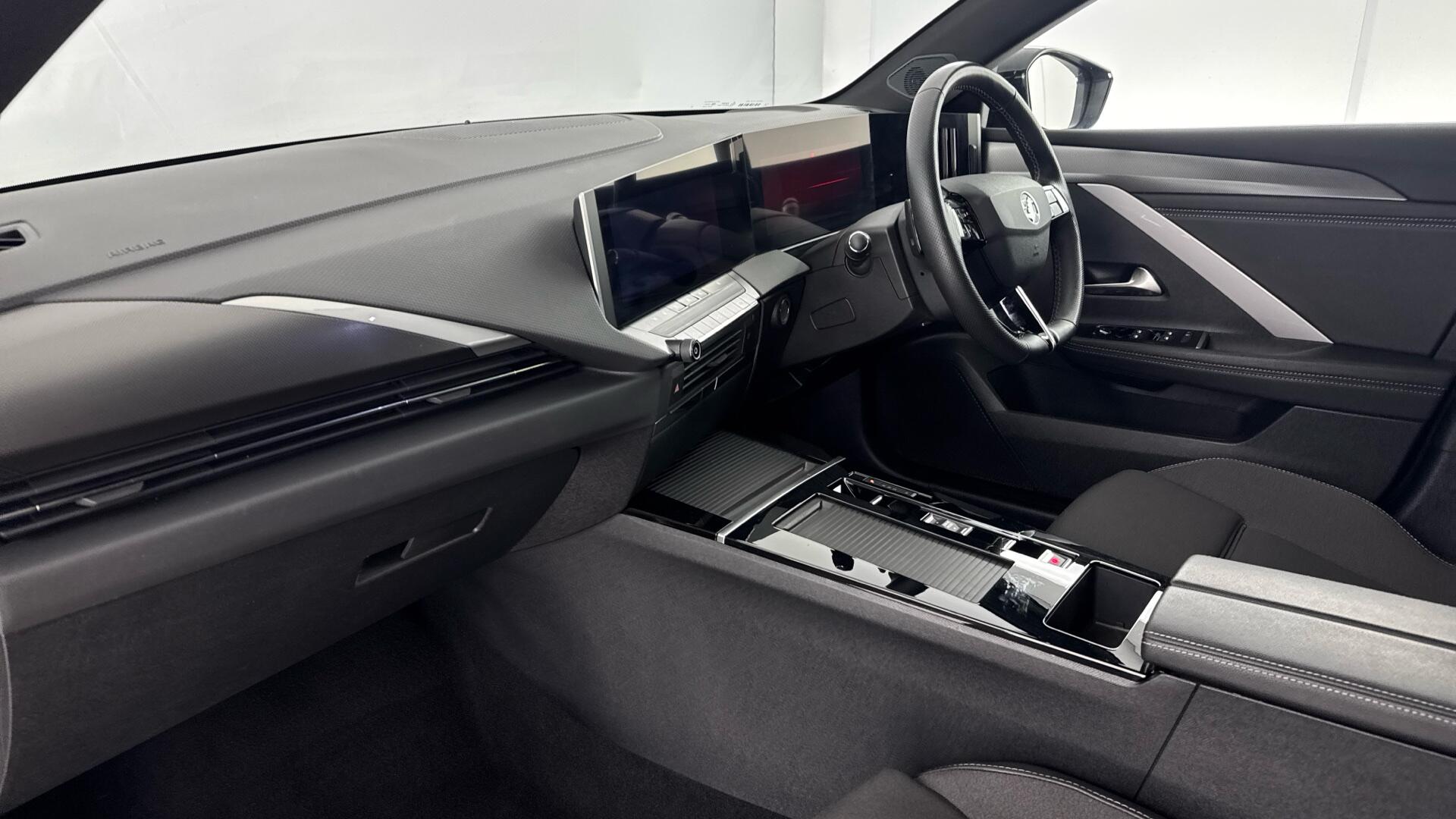 Vauxhall Astra view 10