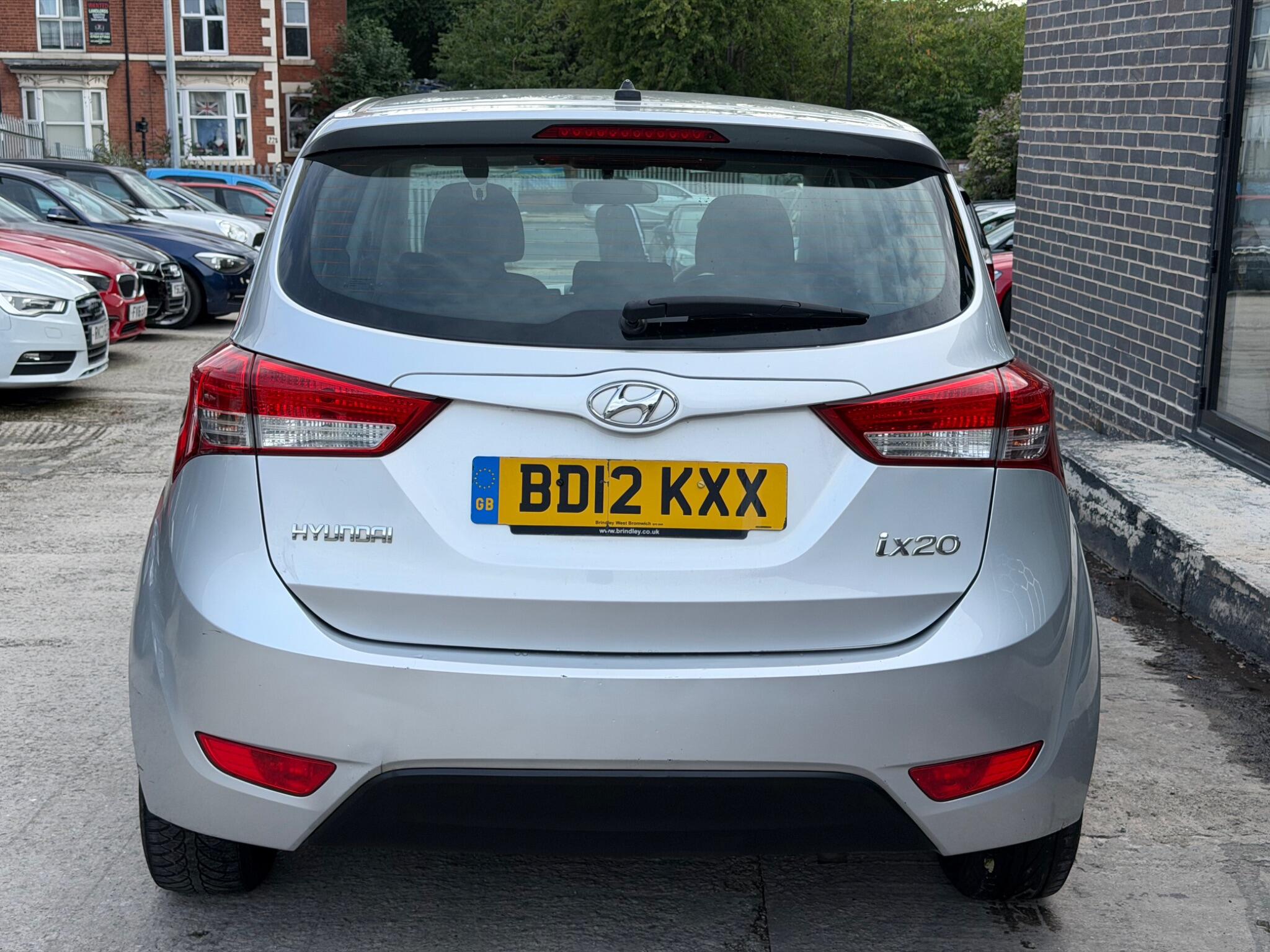 Hyundai Ix20 view 5