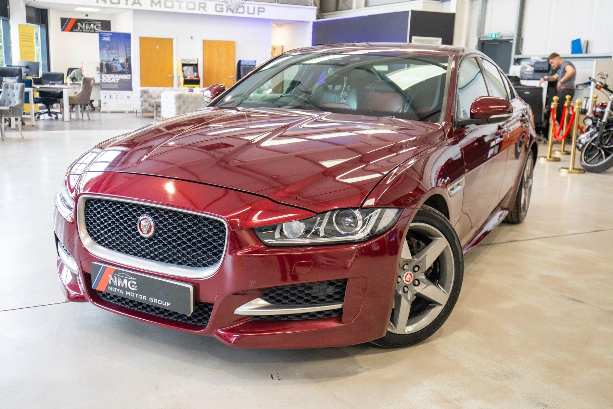 Jaguar Xe view 4