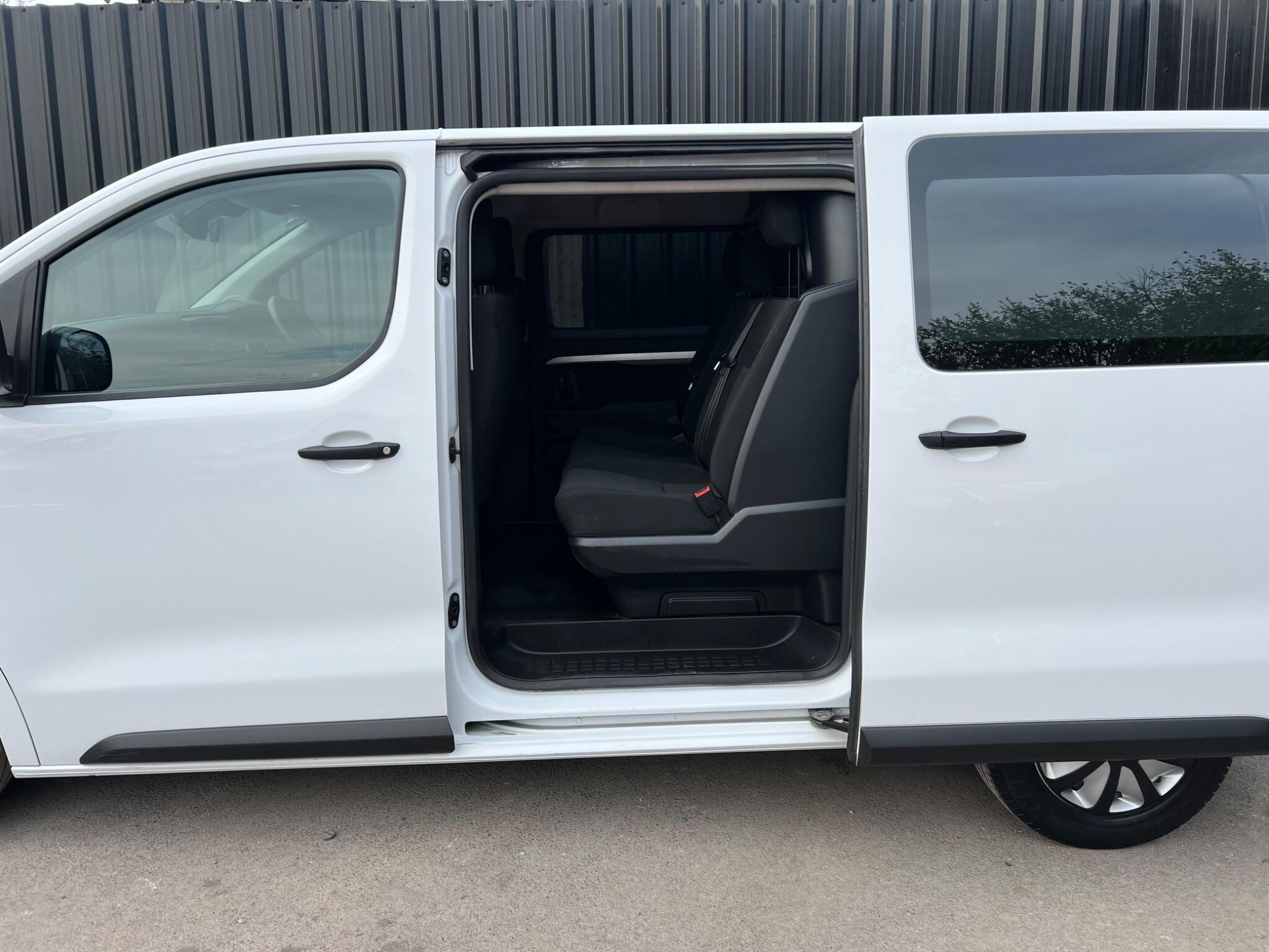 Peugeot Expert view 12