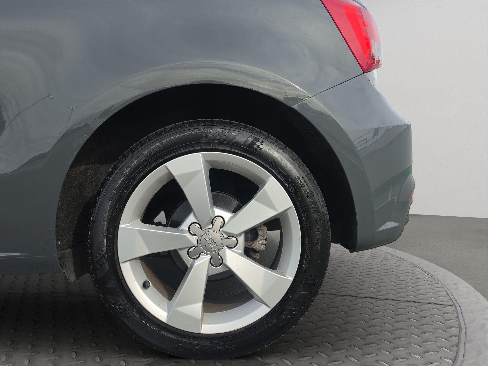 Audi A1 view 25