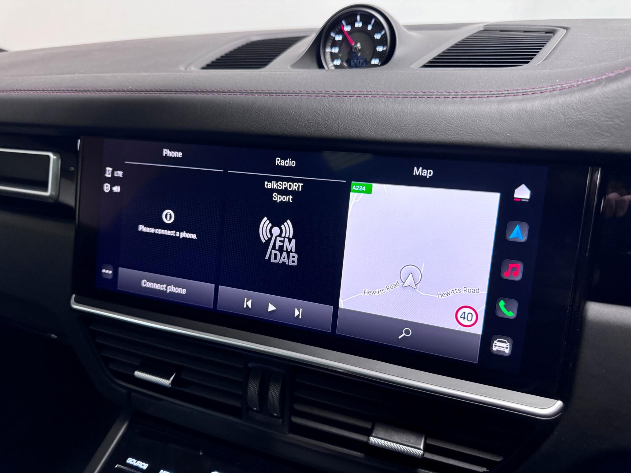 Porsche Cayenne view 51