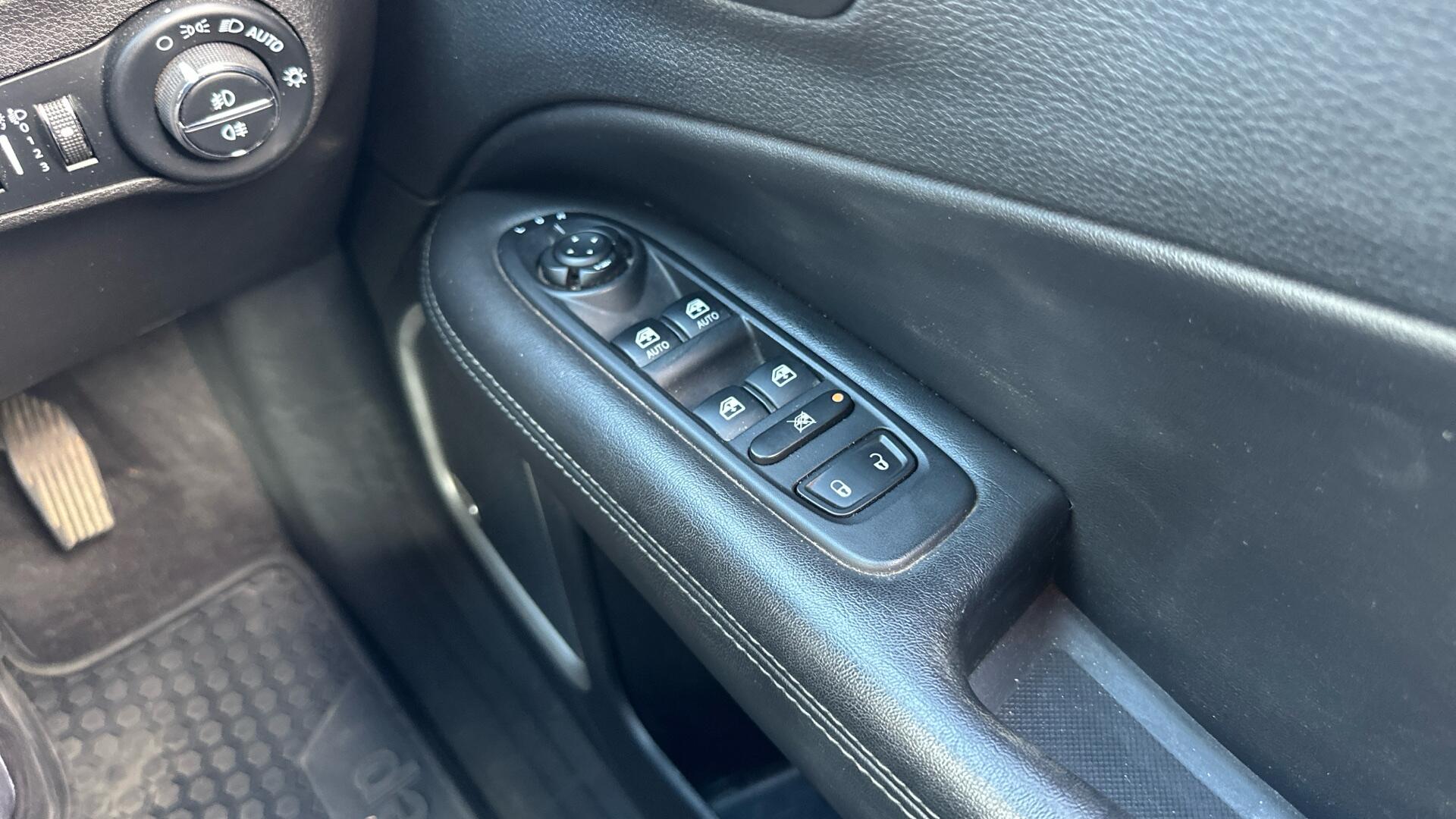 Jeep Compass view 62