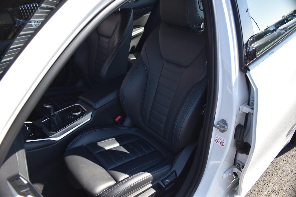 BMW 3 Series view 37