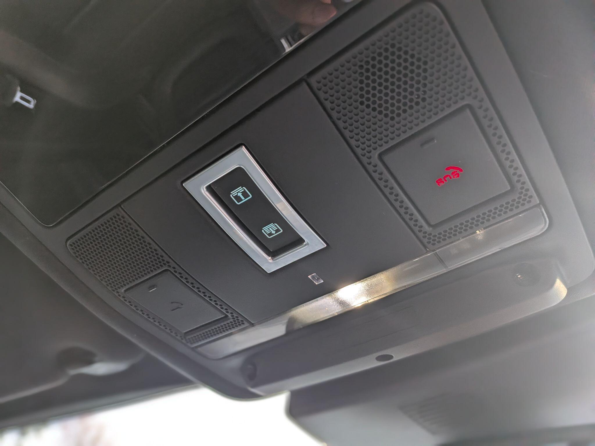 Jaguar XF view 52