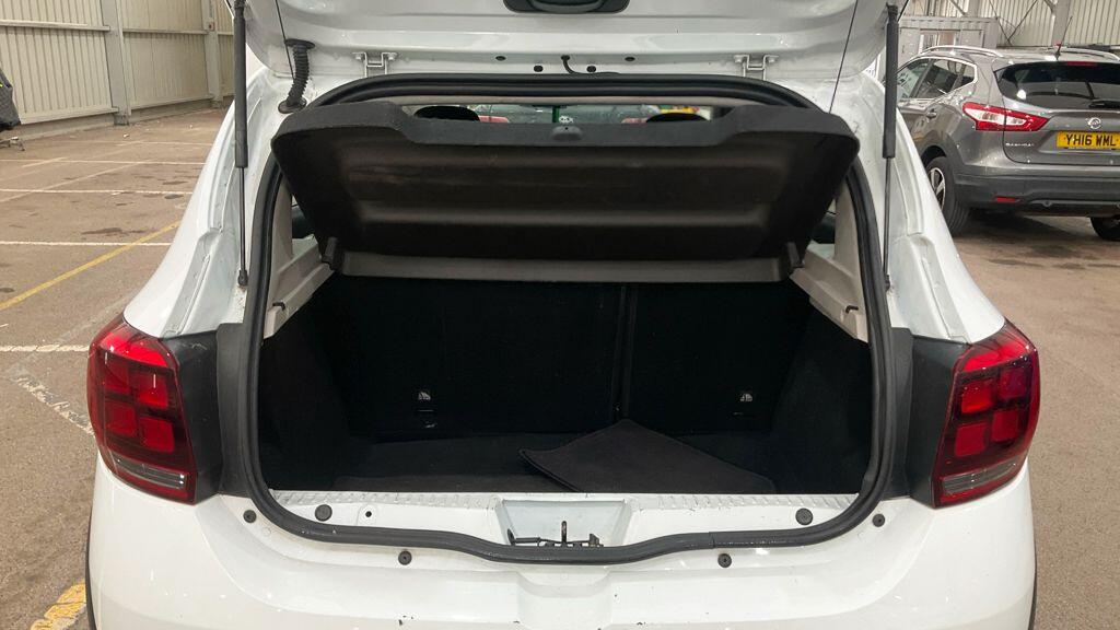 Dacia Sandero view 14