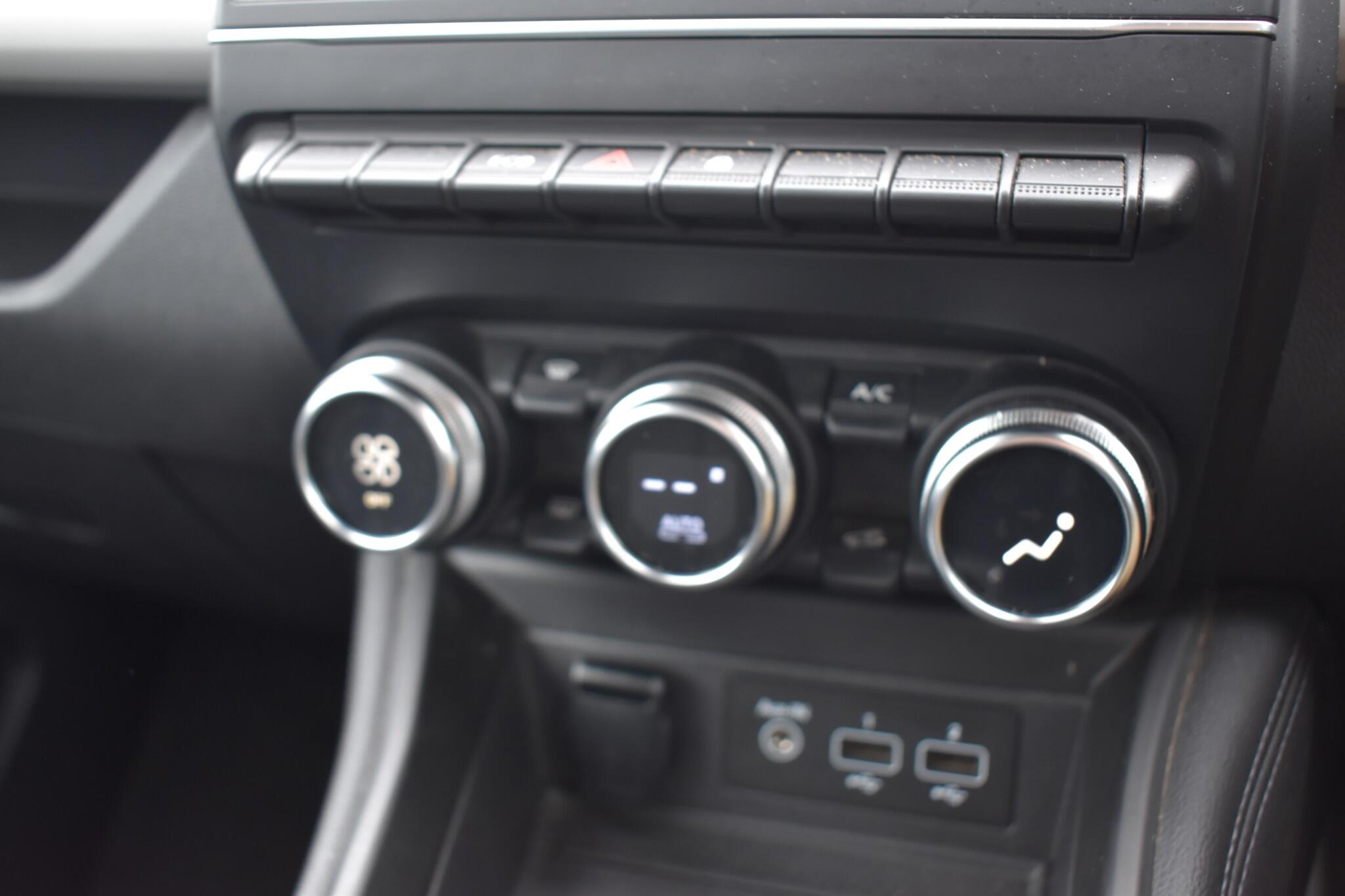 Zoe - R110 EV50 52kWh Iconic Auto 5dr (Rapid Charge) - Image 22