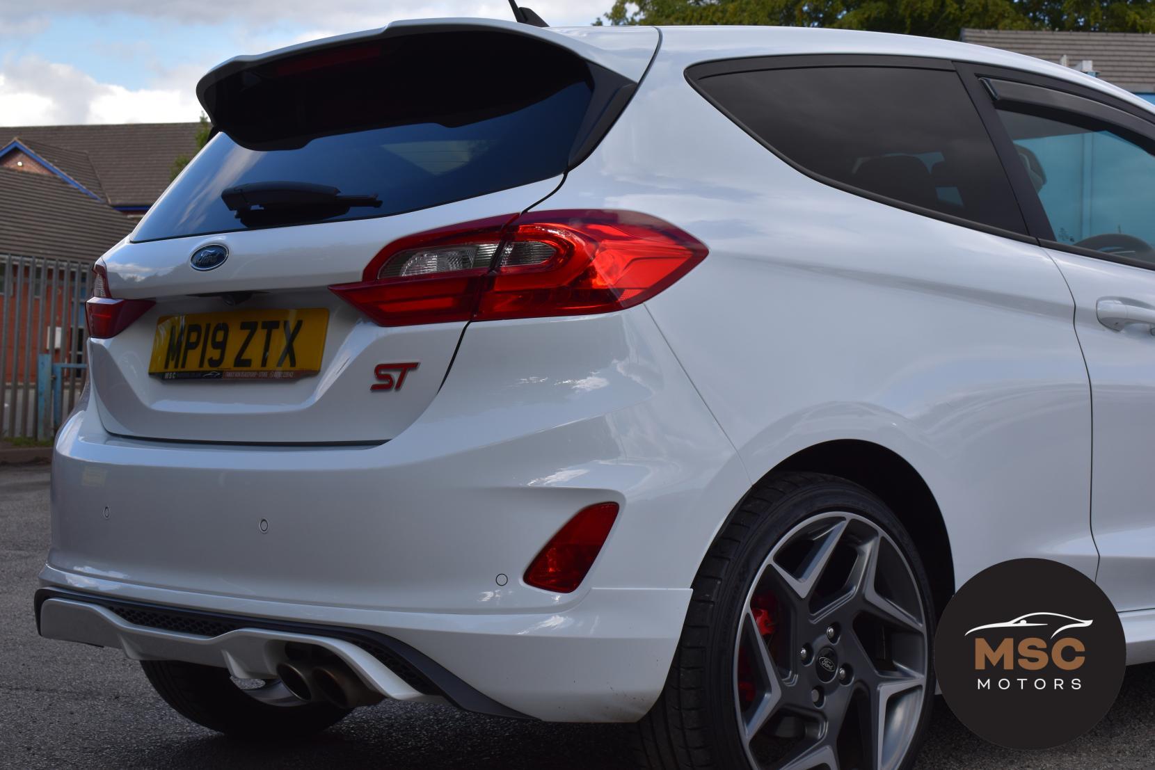 Ford Fiesta view 25