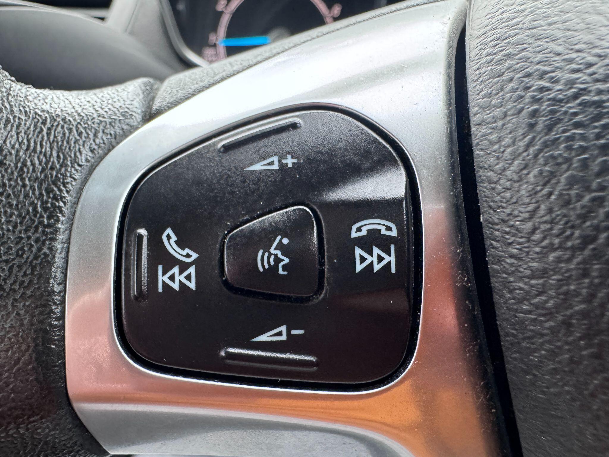 2017 Ford Fiesta image 46