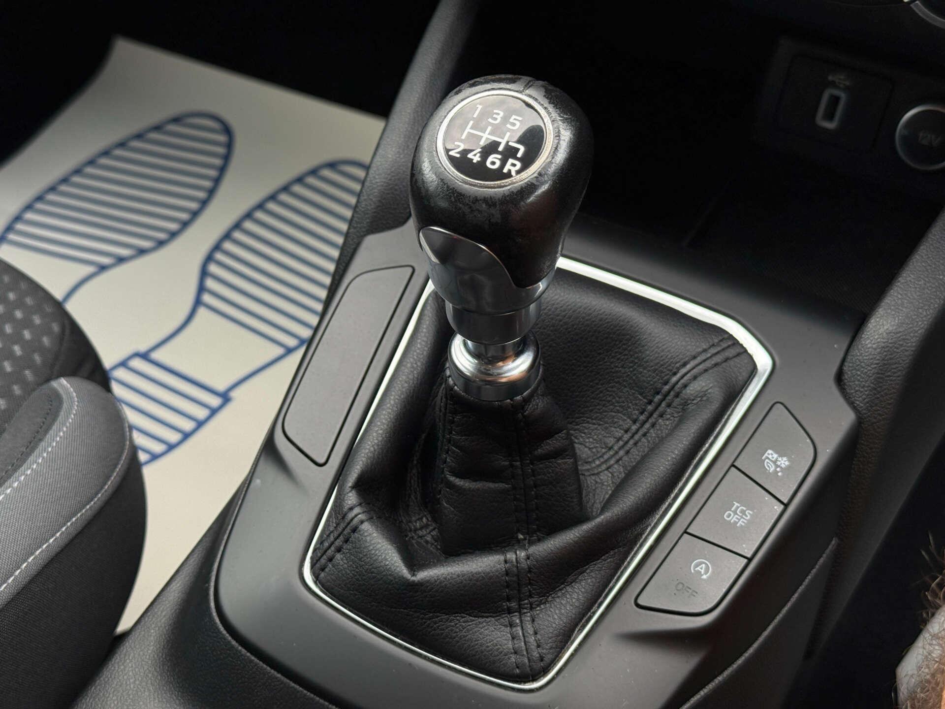 Ford Focus view 53