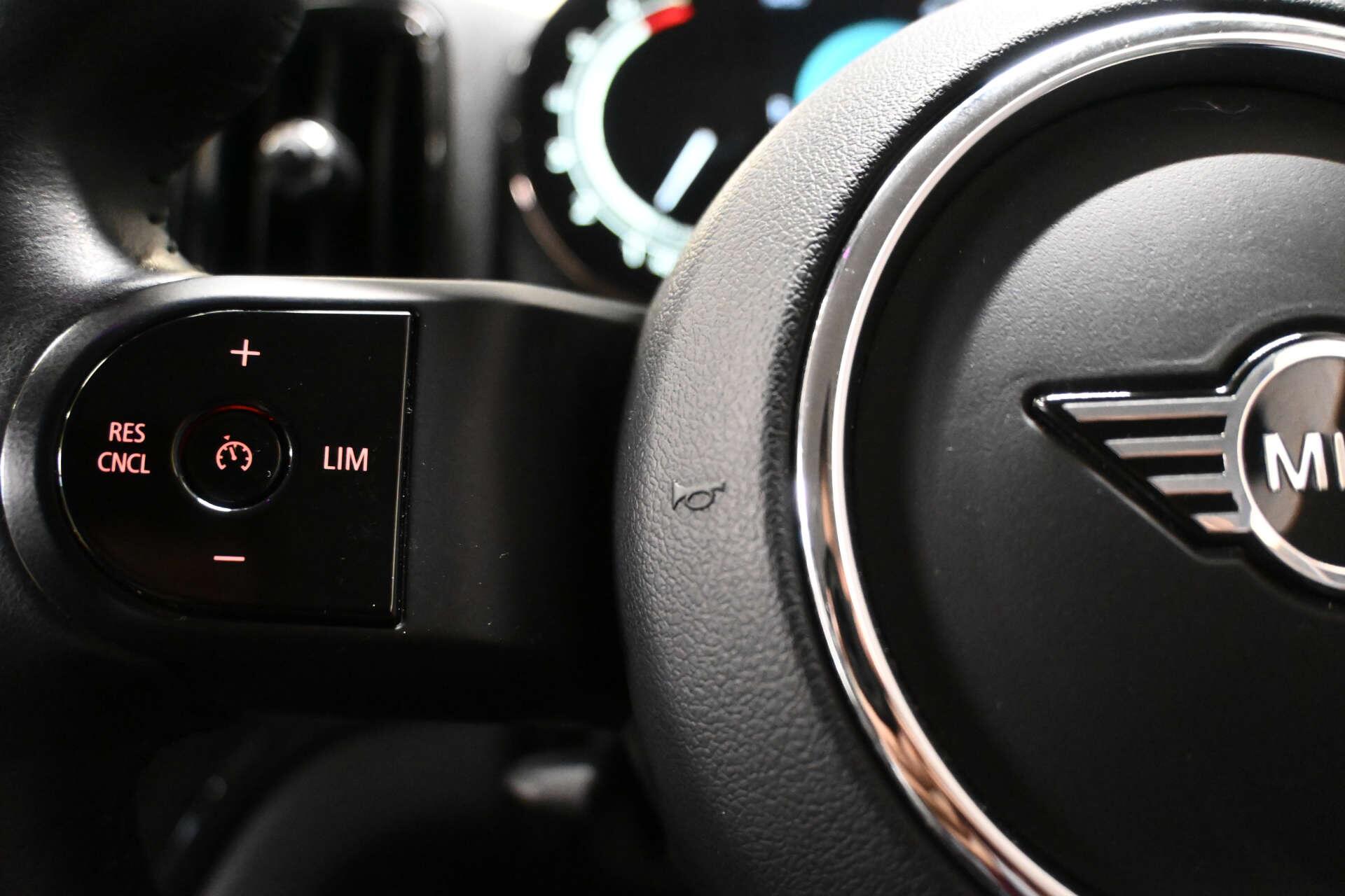 Mini Countryman view 43