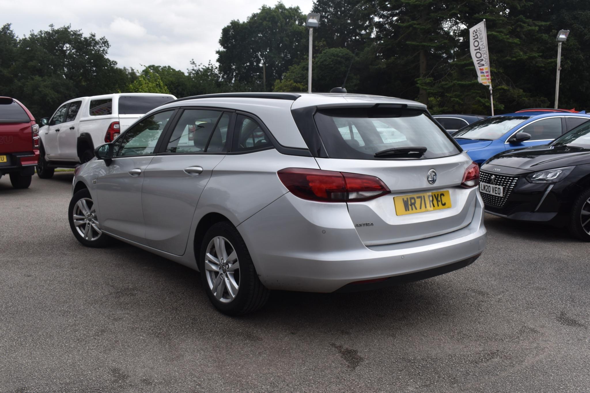 Astra - 1.2 Turbo Business Edition Nav Sports Tourer Euro 6 (s/s) 5dr - Image 6