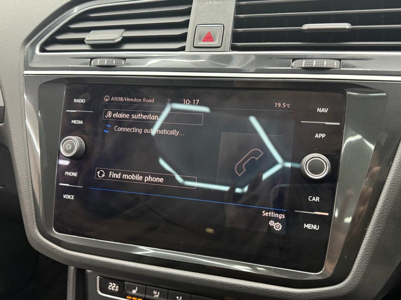 Volkswagen Tiguan view 23