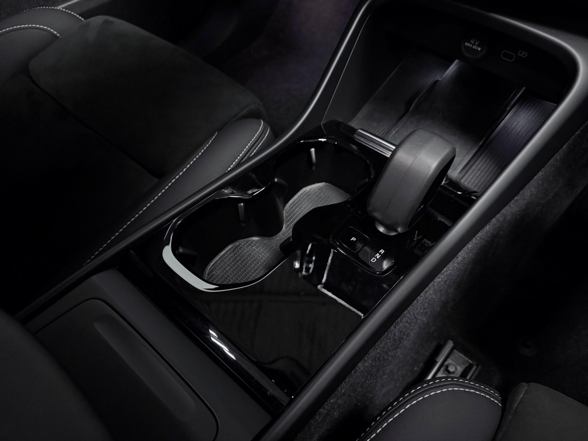 Volvo XC40 view 37