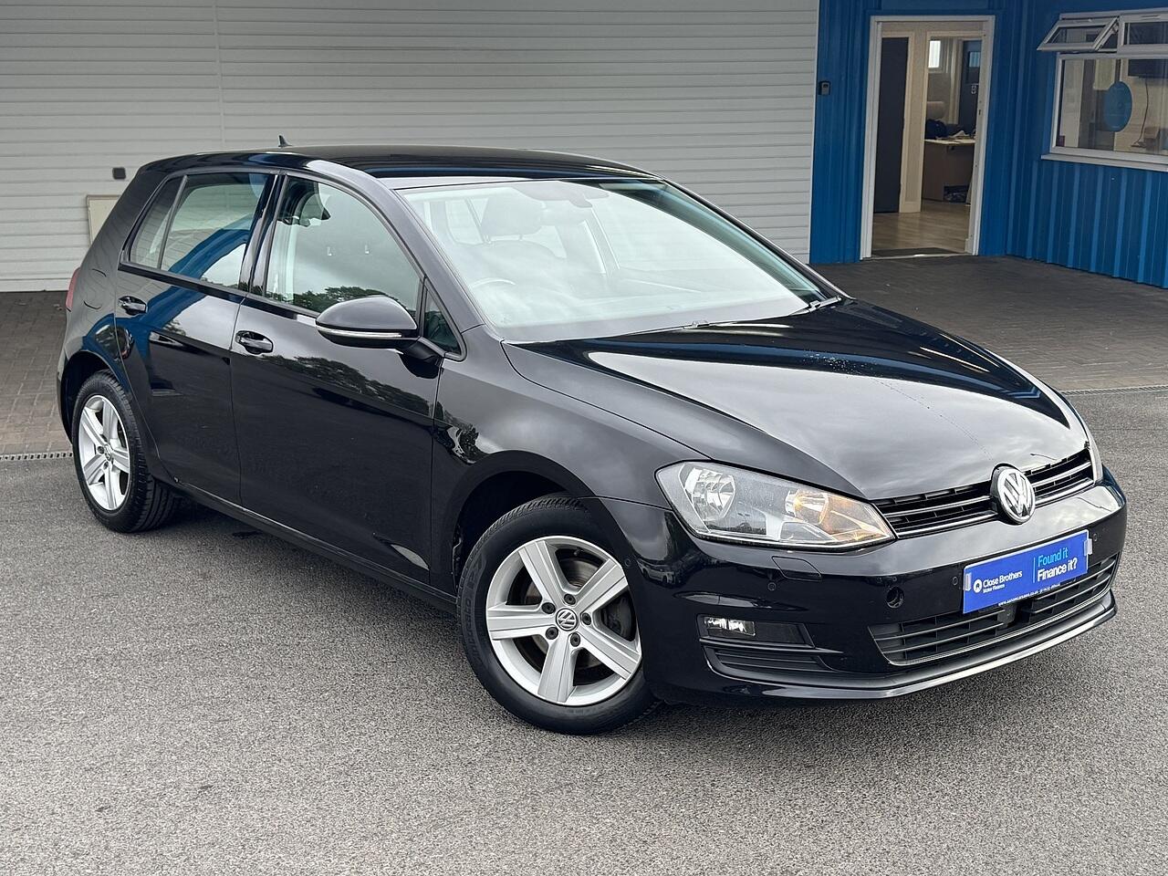 Volkswagen Golf main image