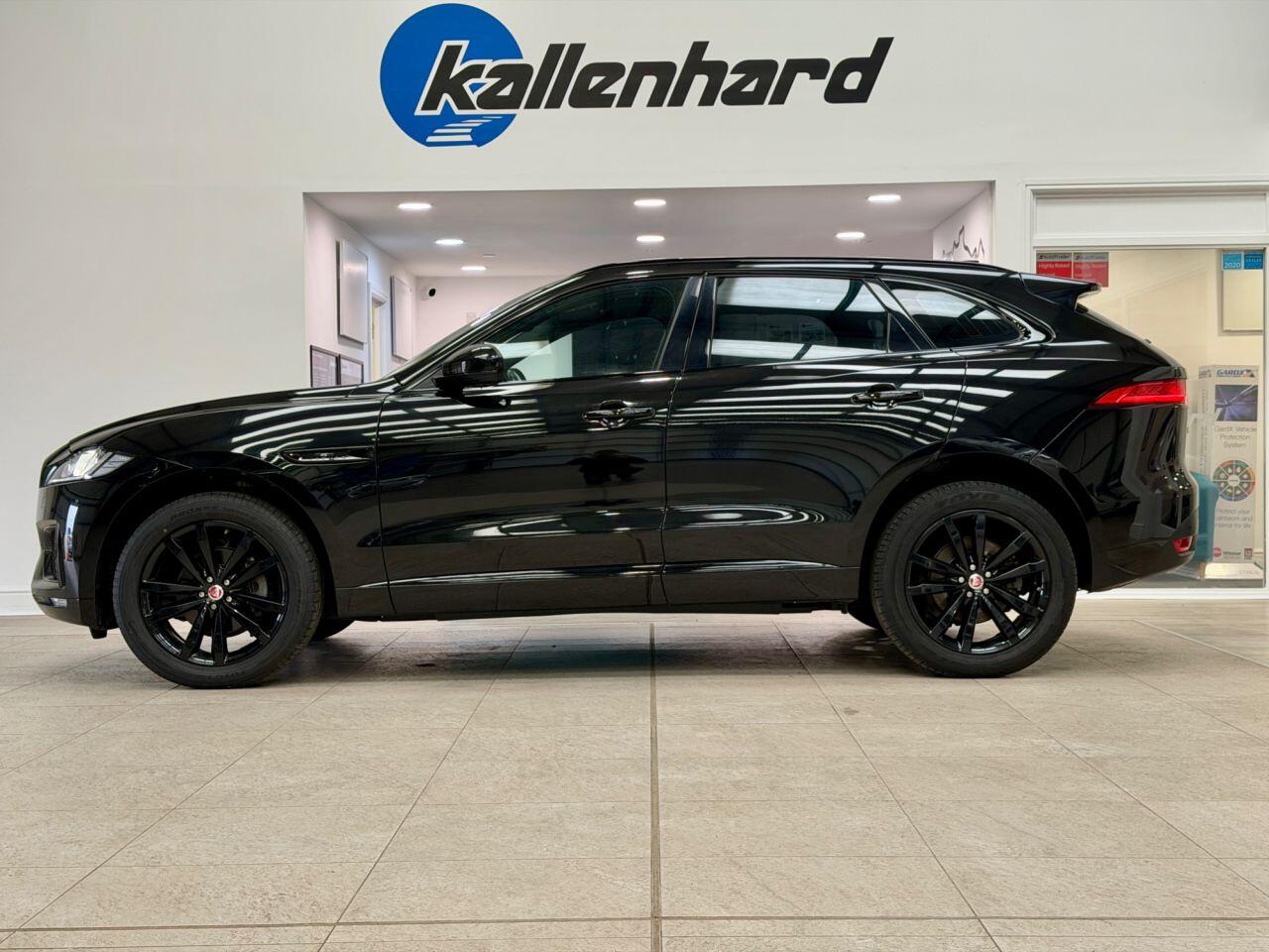 Jaguar F-Pace view 2