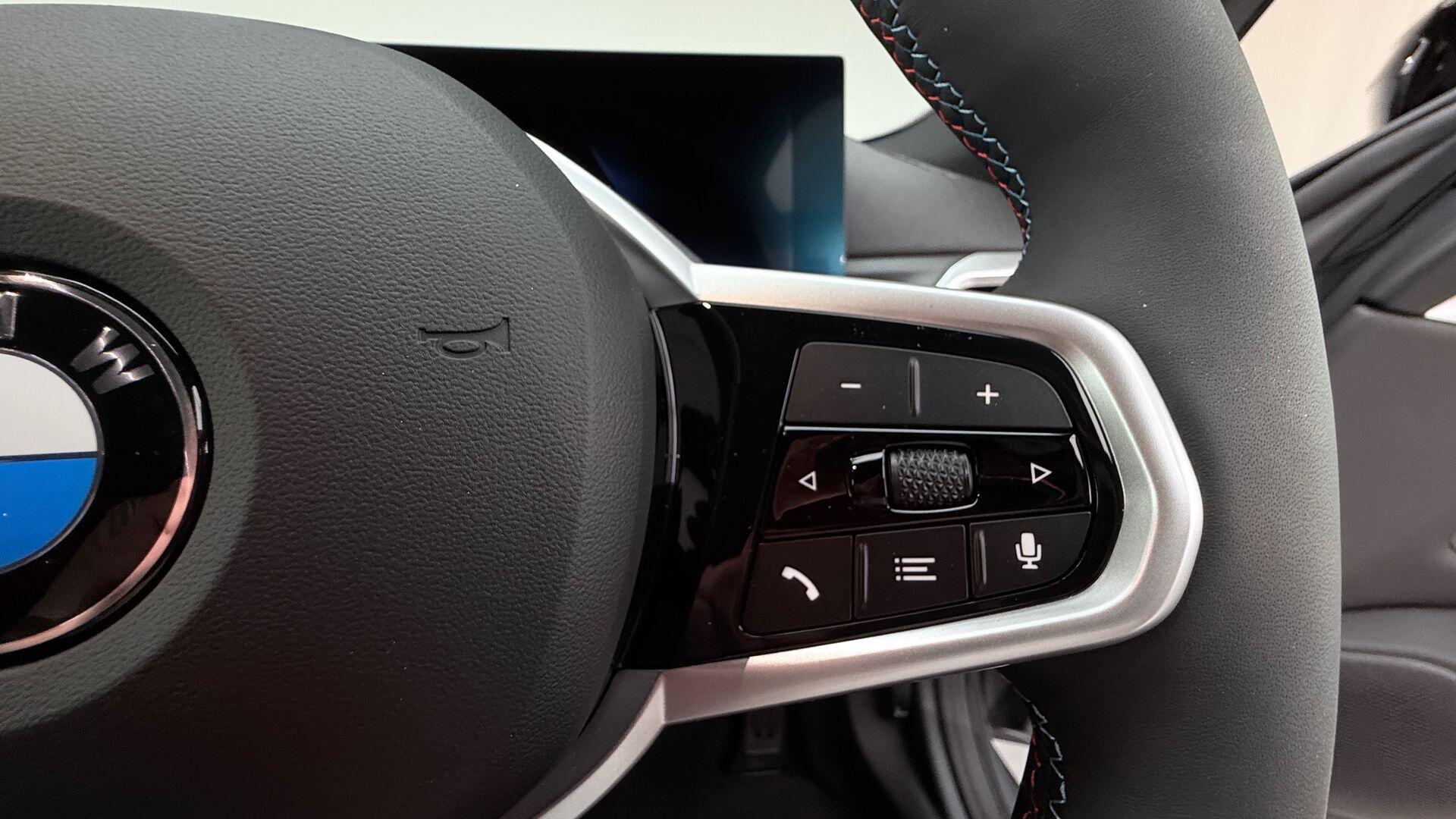BMW I4 view 18