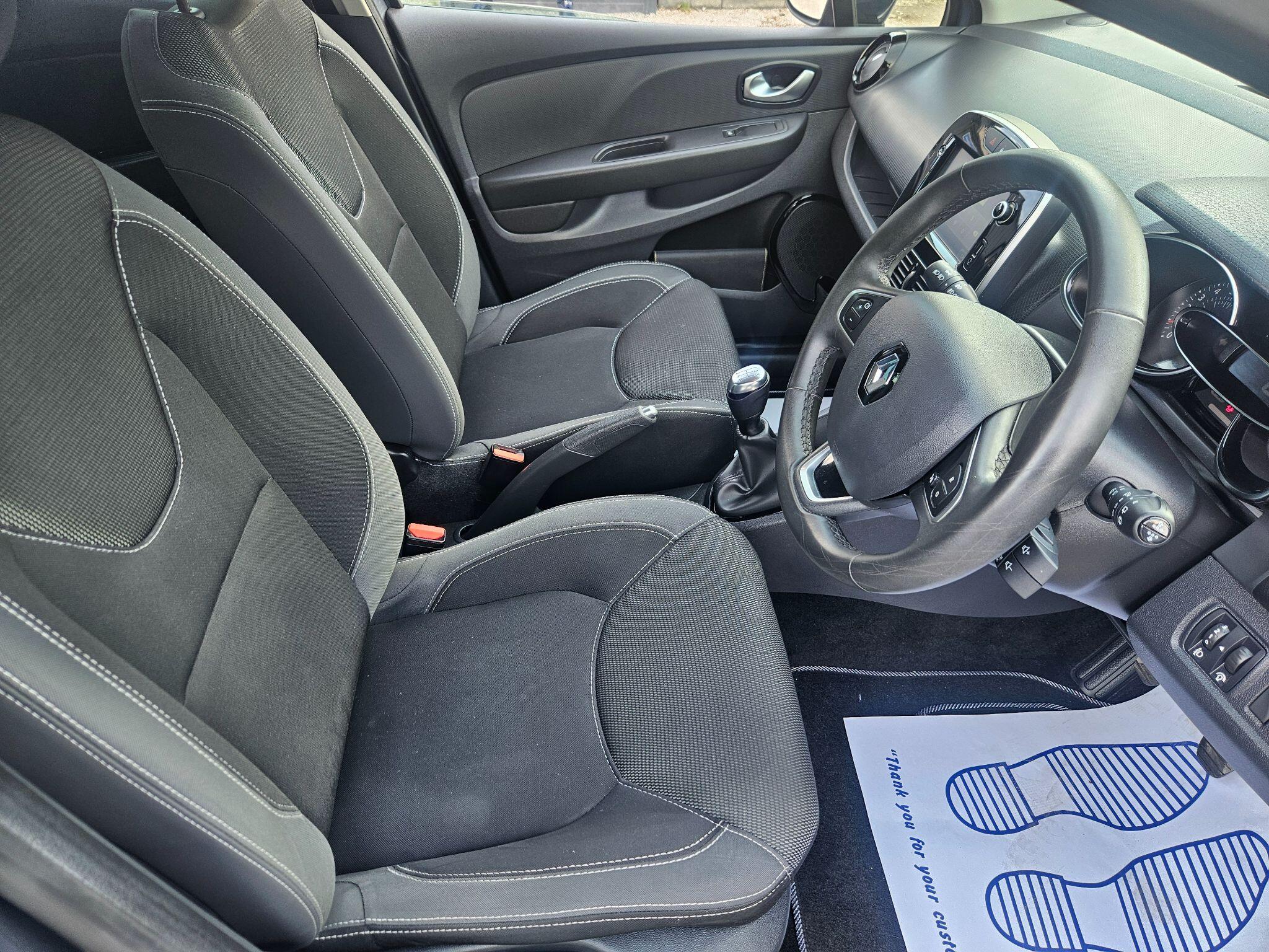 2018 Renault Clio image 15