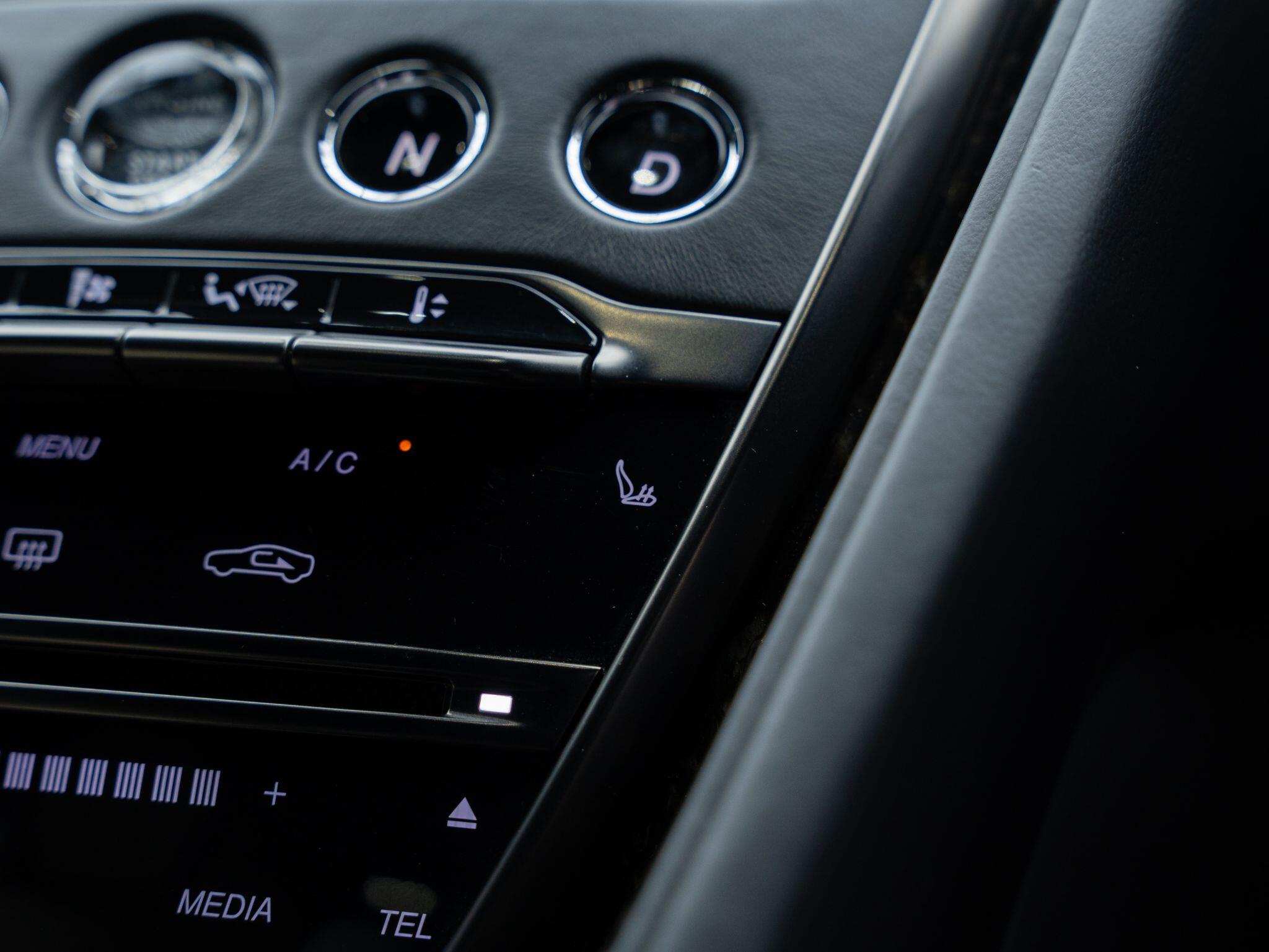 Aston Martin DBS view 20