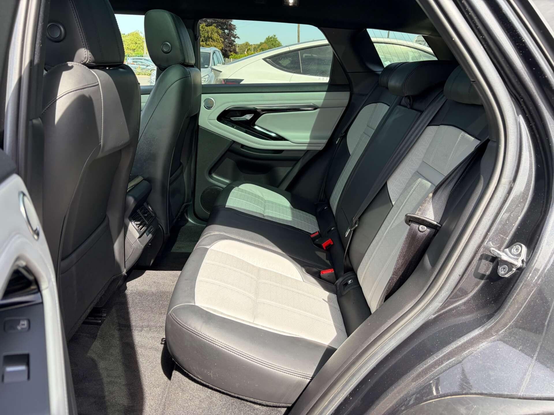 Land Rover Range Rover Evoque view 20