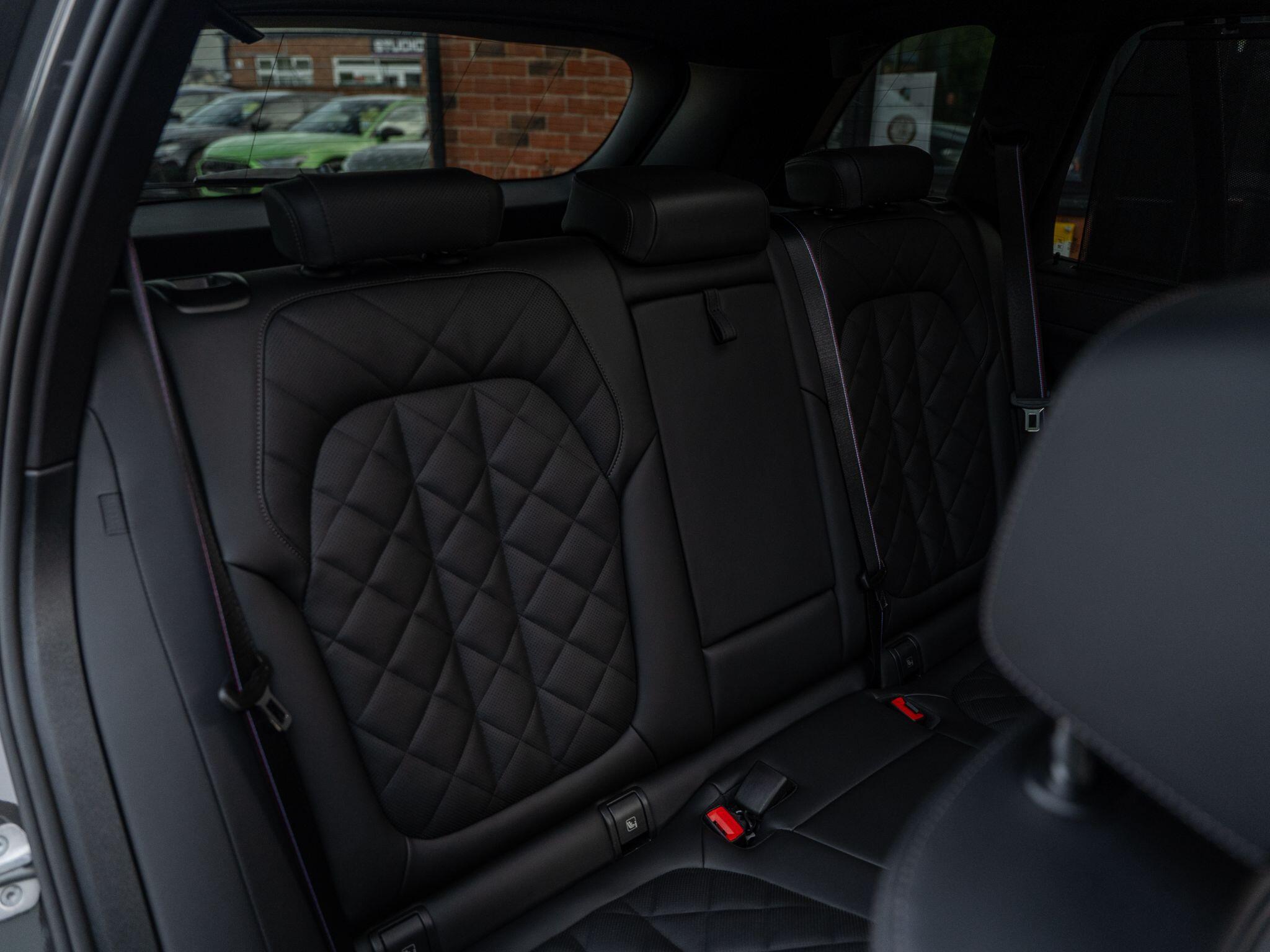 BMW X5 view 49