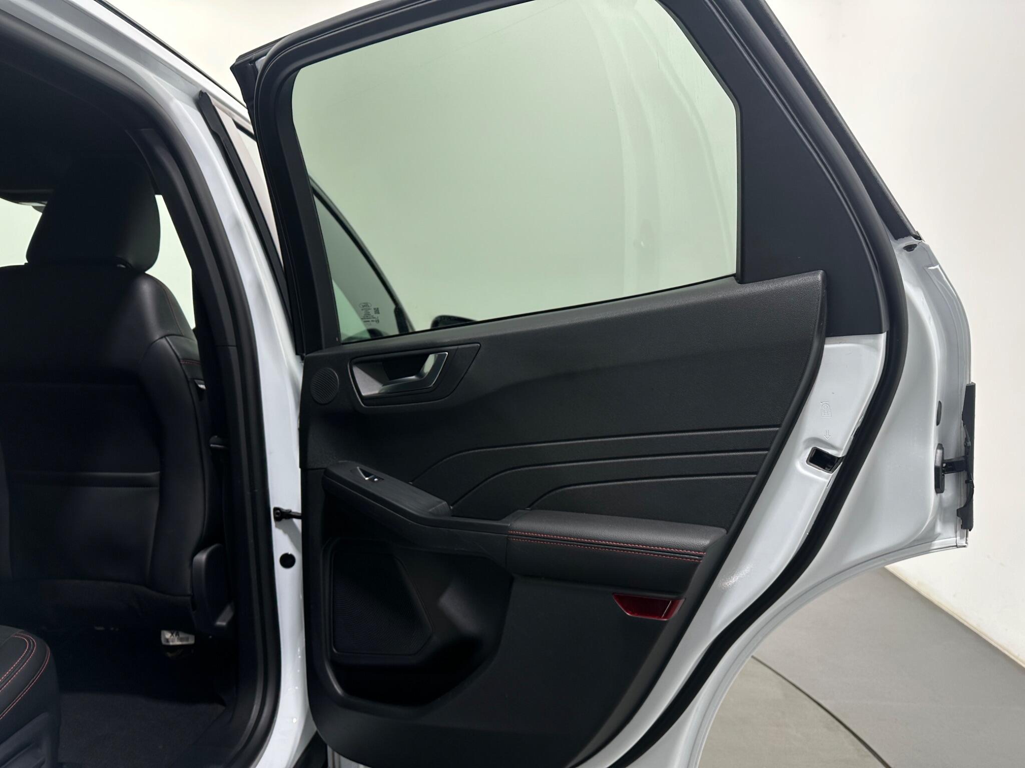 Ford Kuga view 40