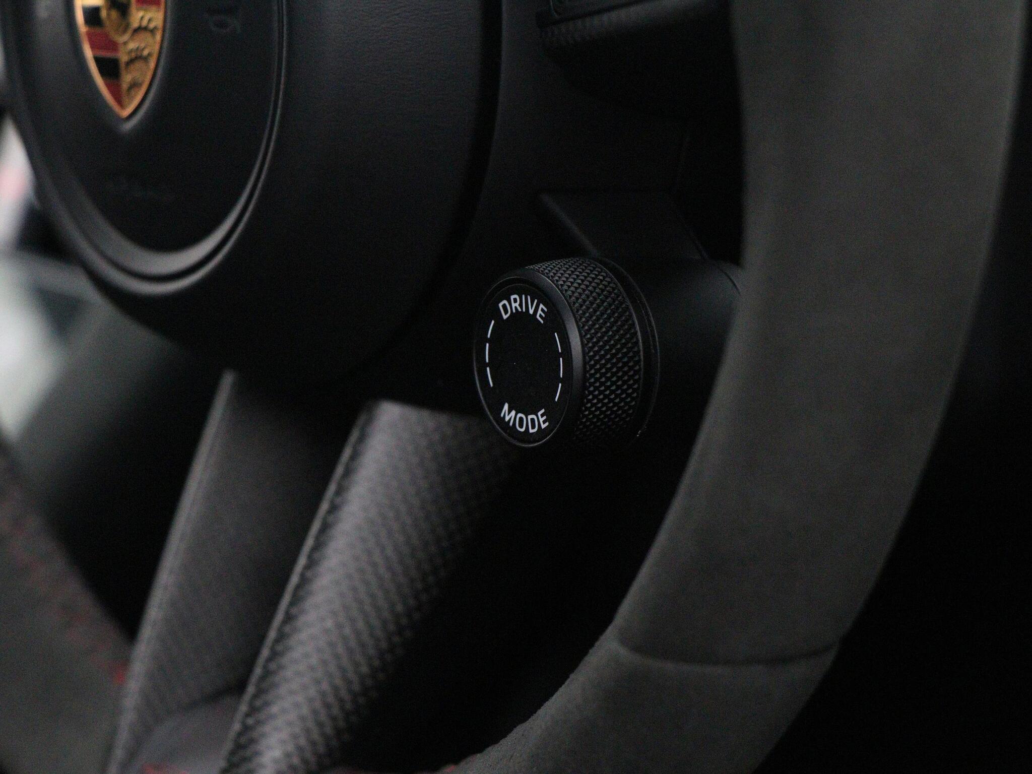 Porsche Taycan view 17