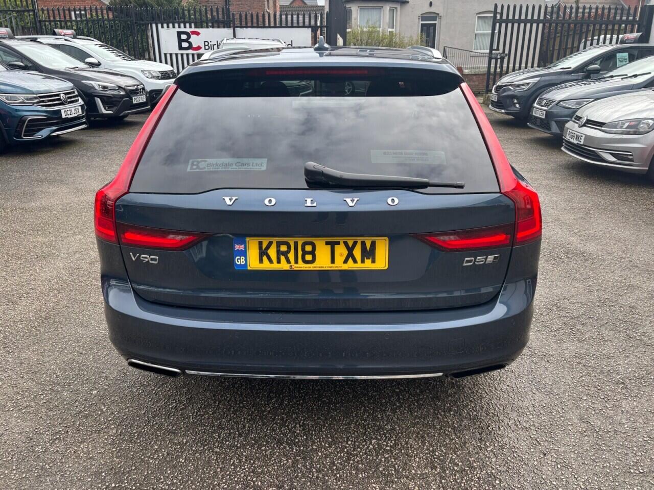 Volvo V90 view 5
