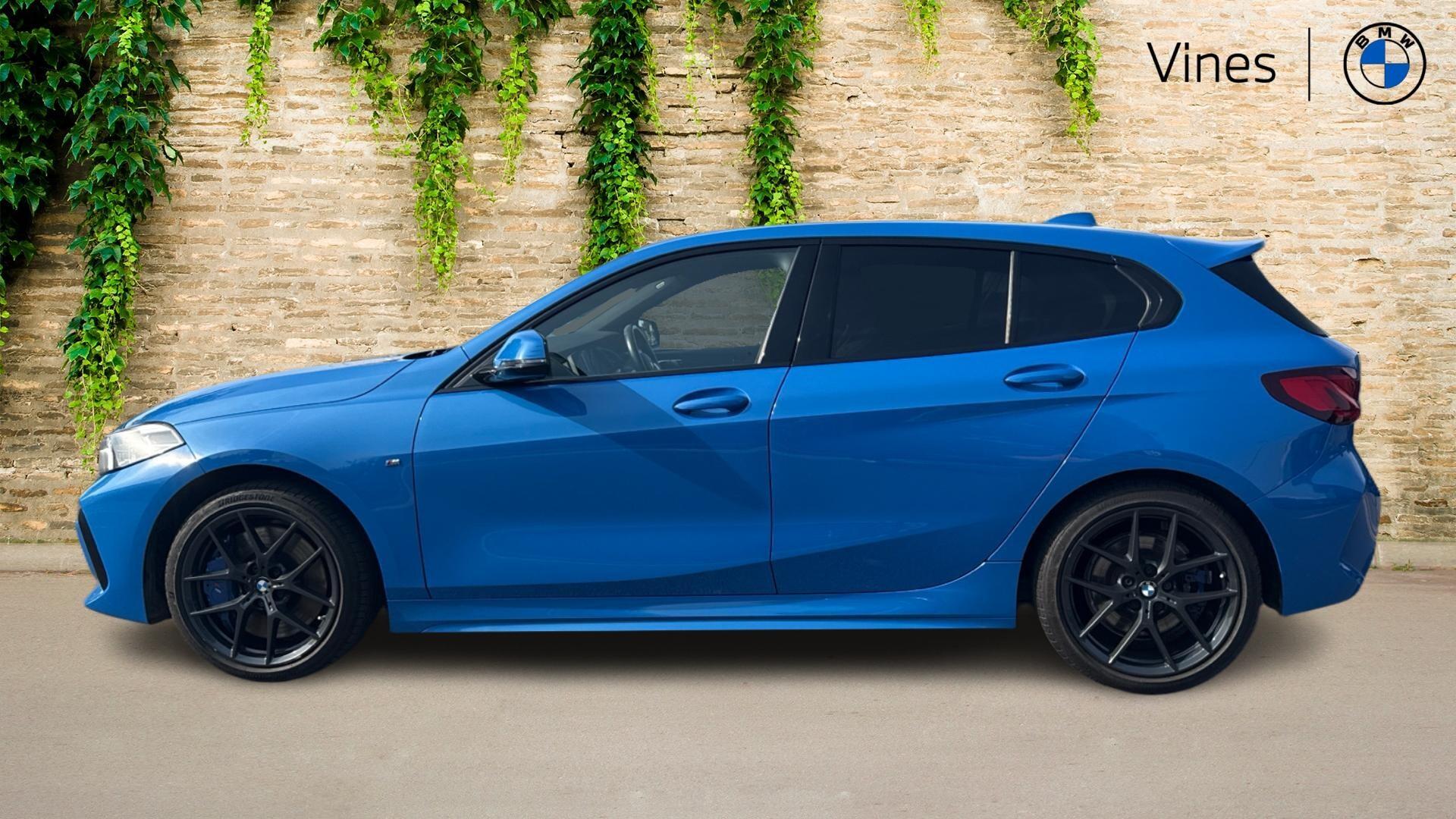 BMW 1 Series view 3