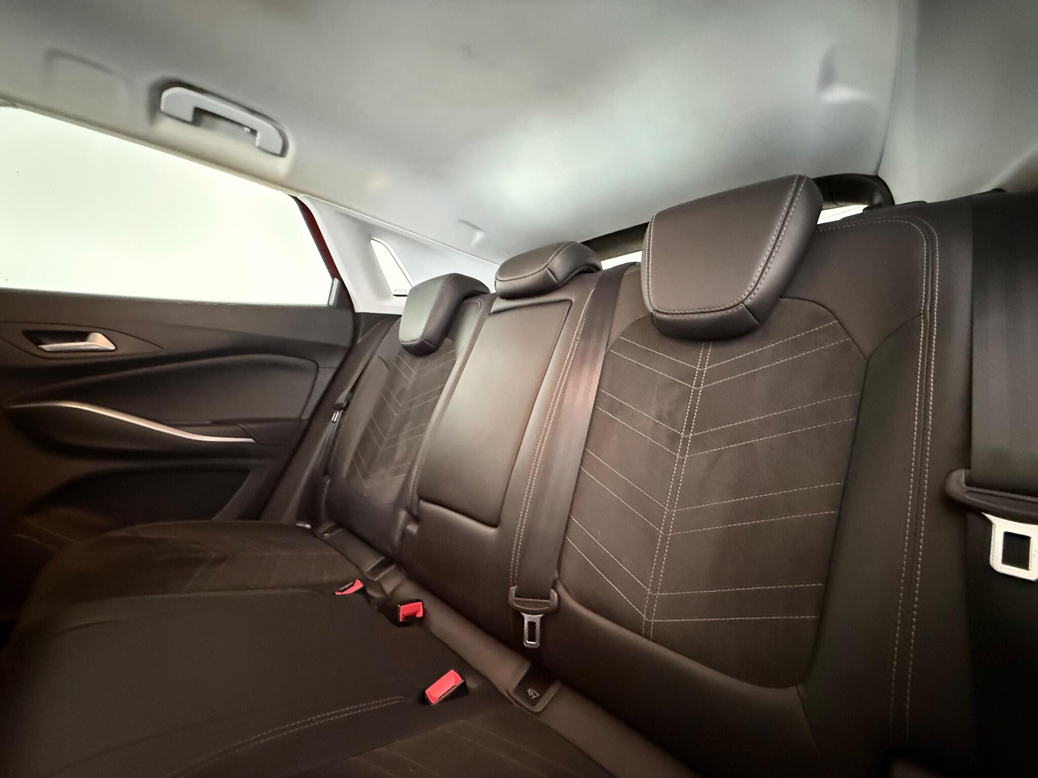 Vauxhall Grandland view 16